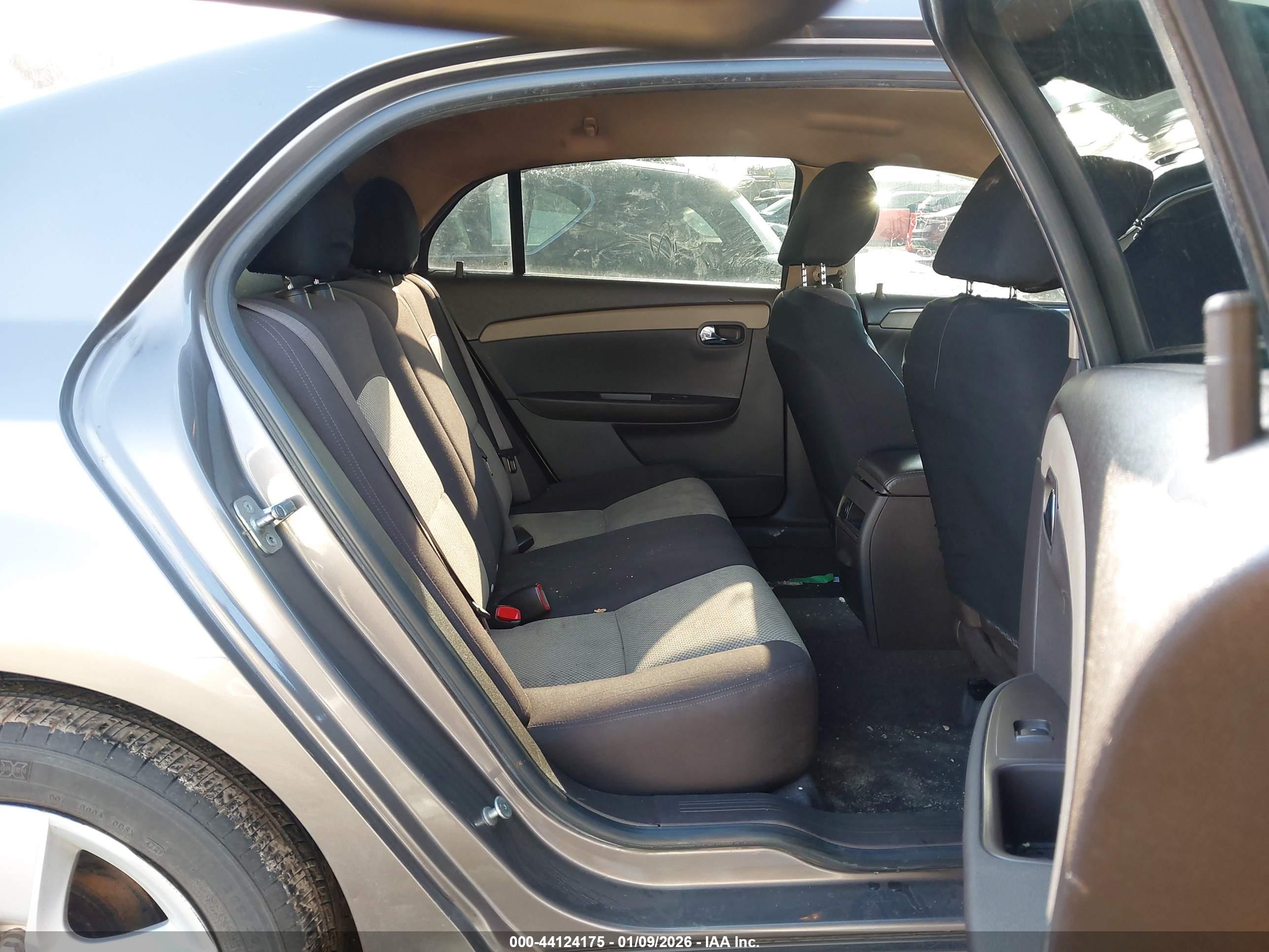 CHEVROLET MALIBU image 8