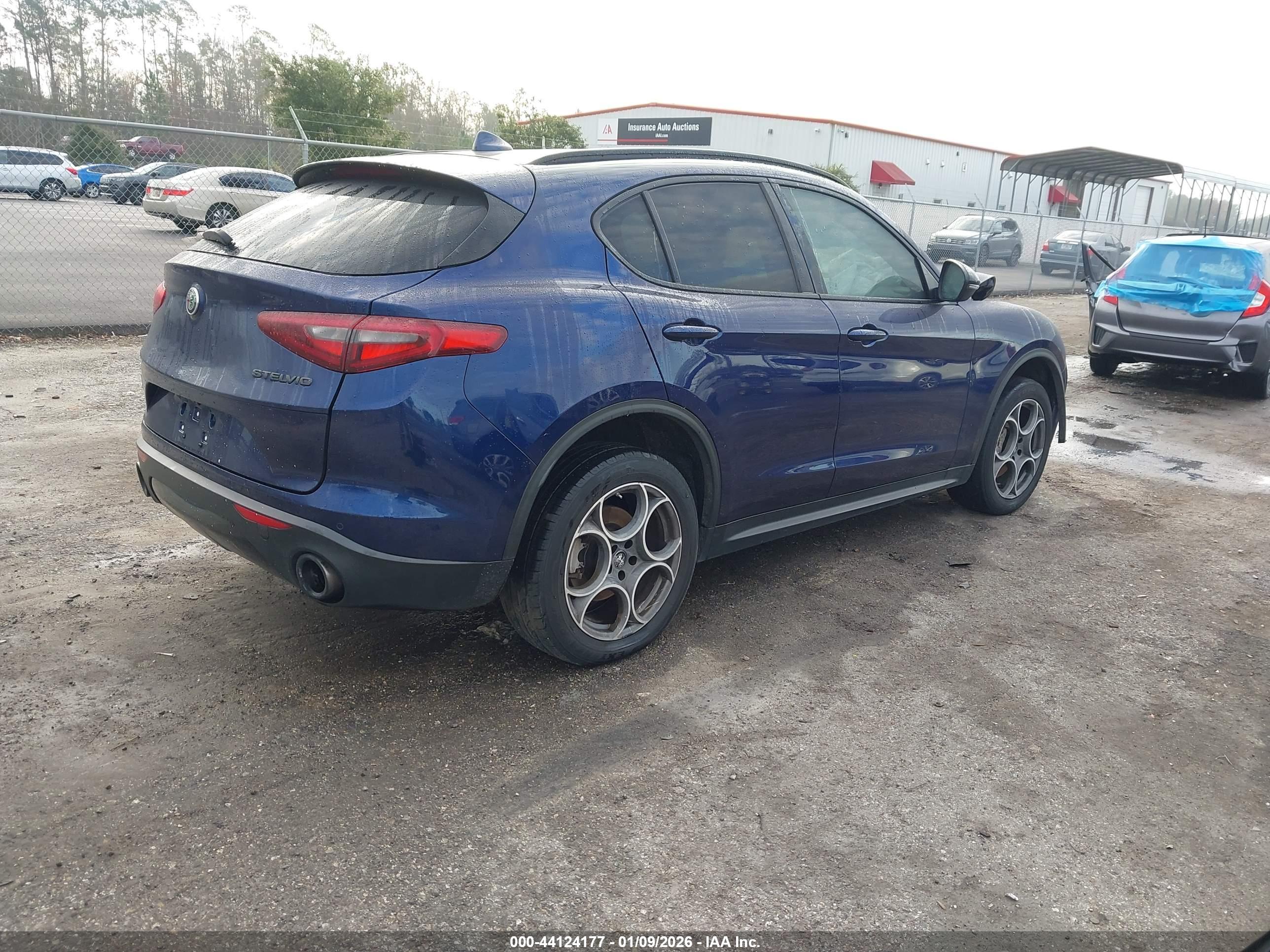 ALFA ROMEO image 4