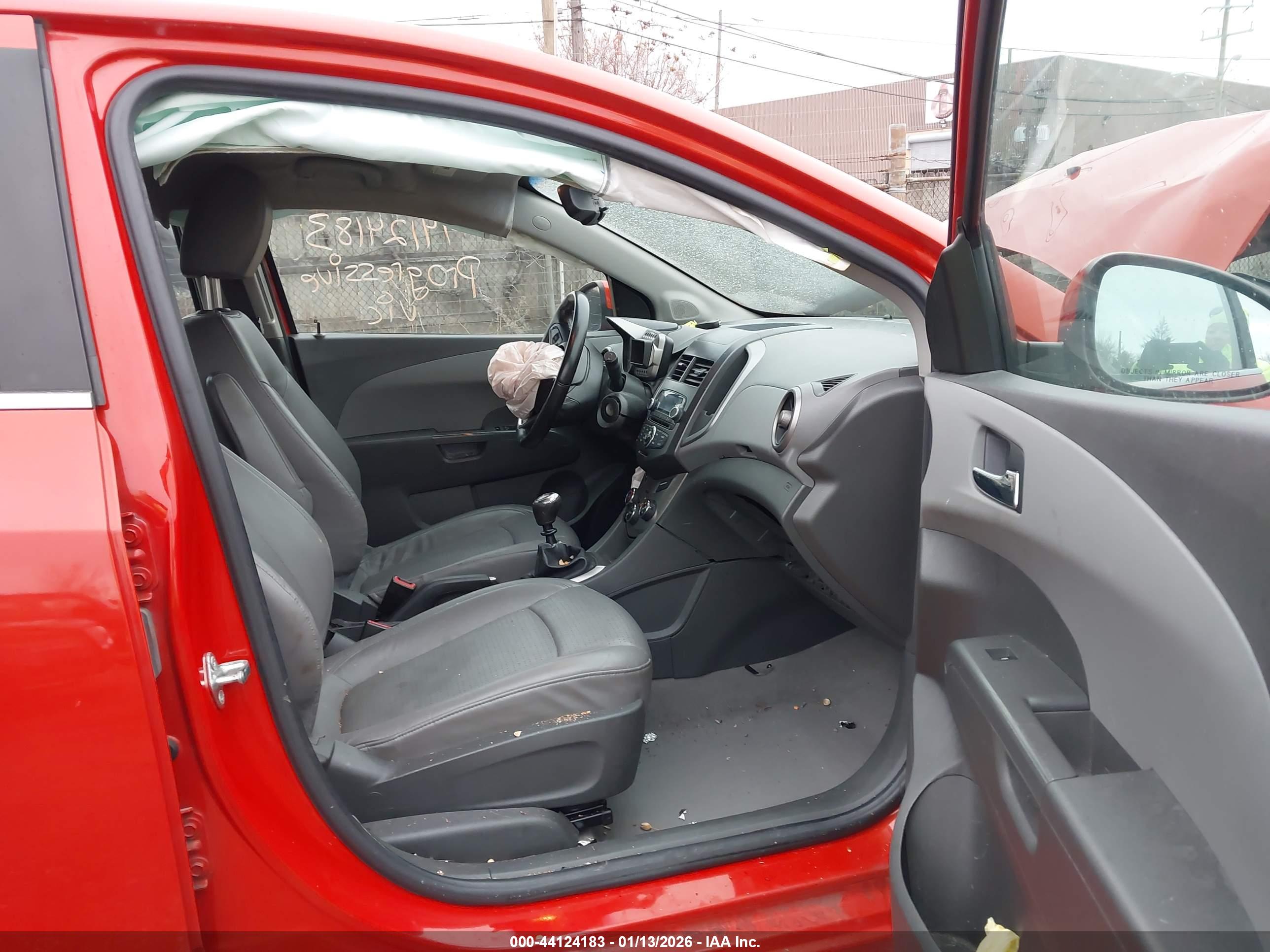 CHEVROLET SONIC image 5