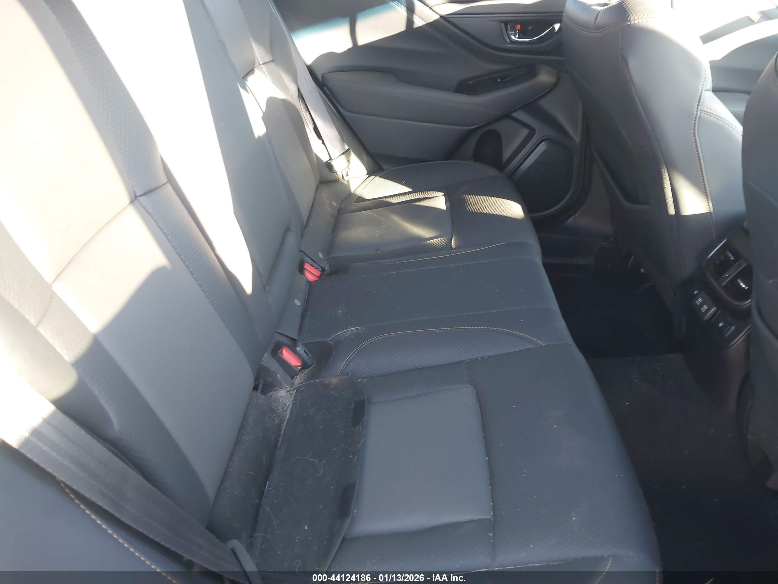 SUBARU OUTBACK image 8