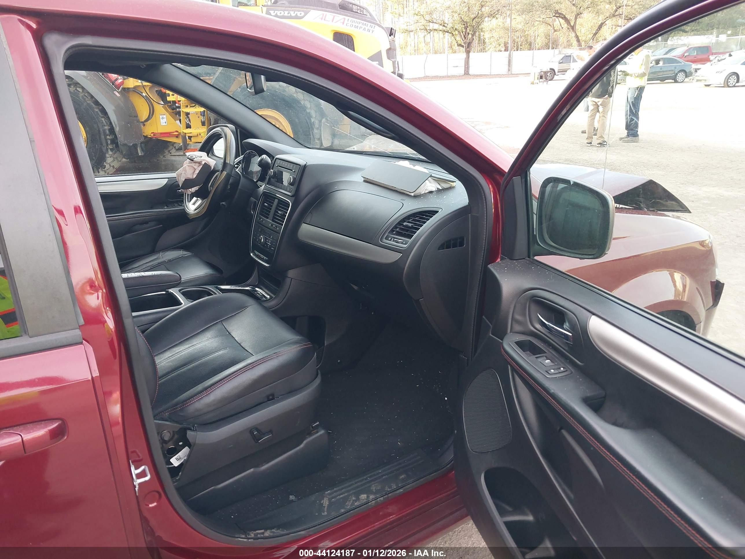 DODGE GRAND image 5
