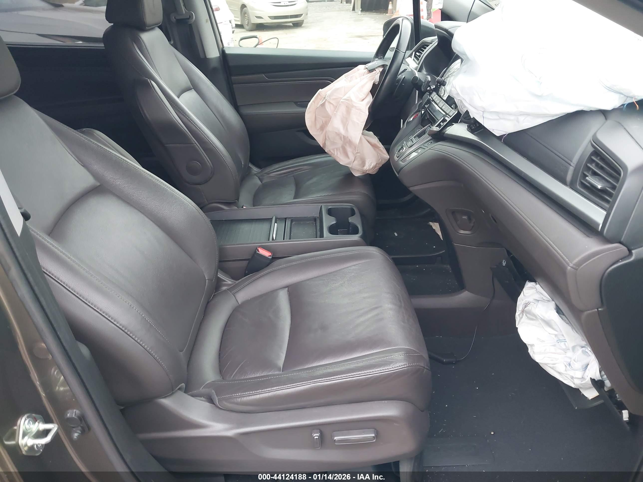 HONDA ODYSSEY image 5
