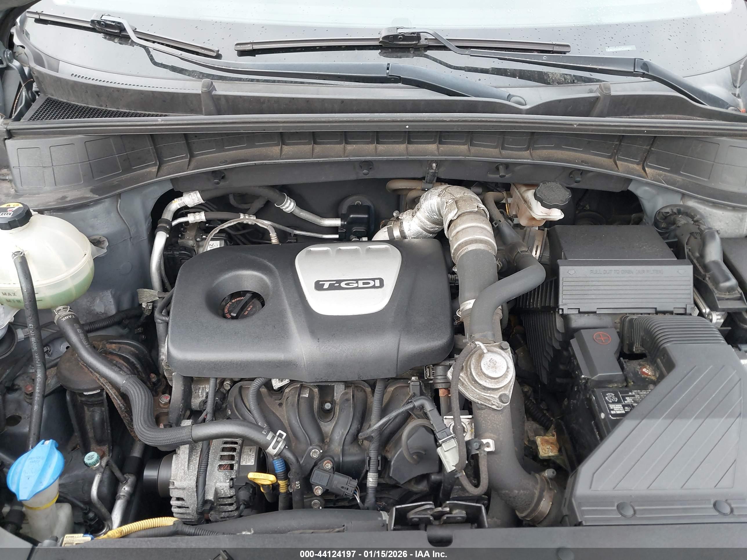 HYUNDAI TUCSON image 10