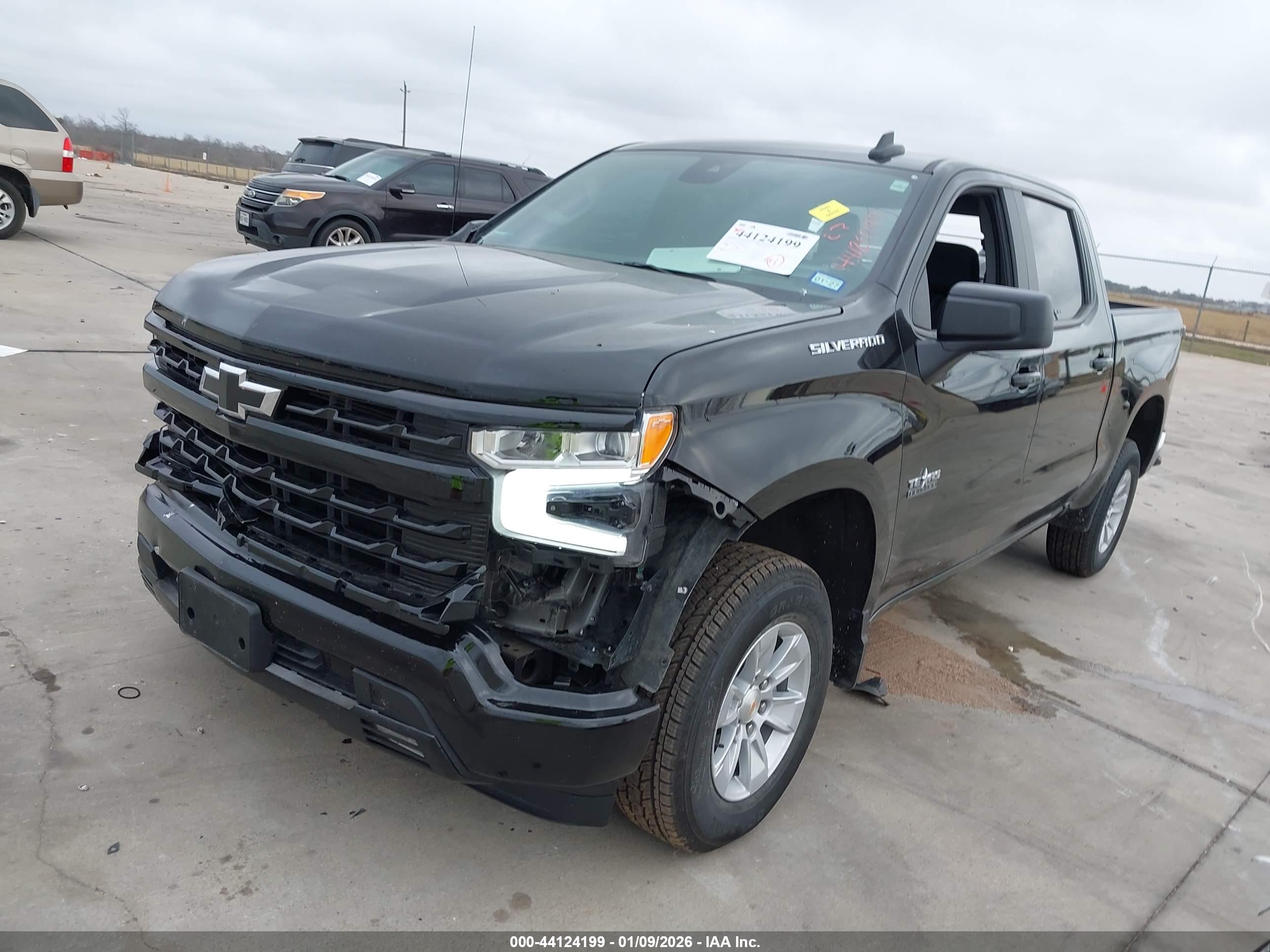 CHEVROLET SILVERADO image 2