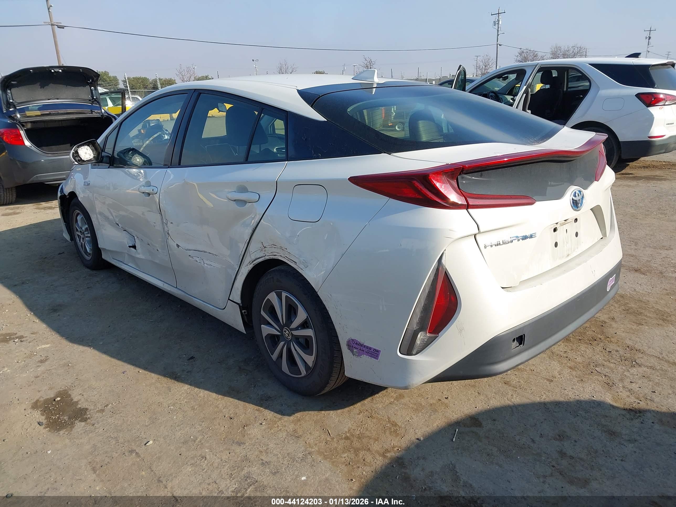 TOYOTA PRIUS image 3