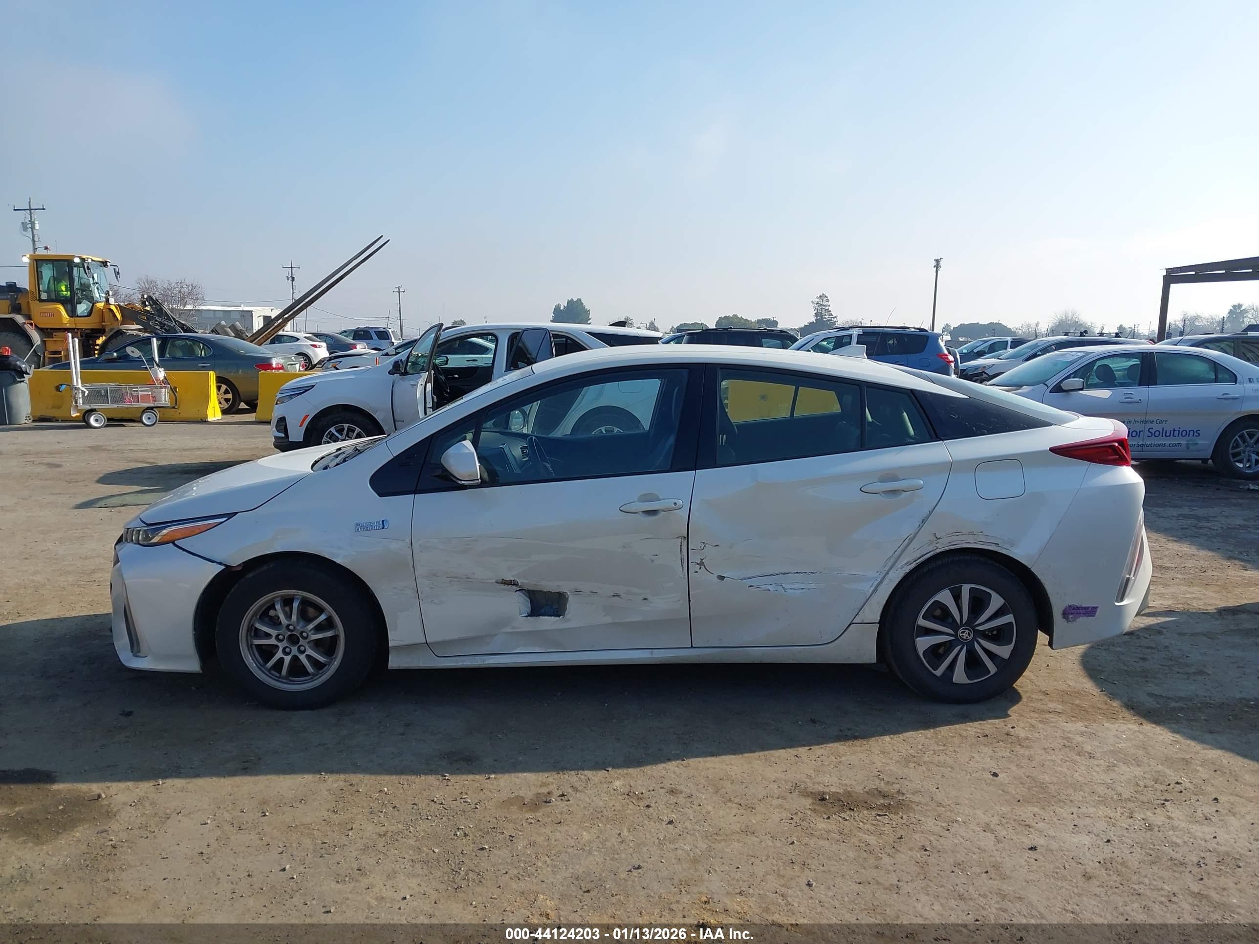 TOYOTA PRIUS image 6