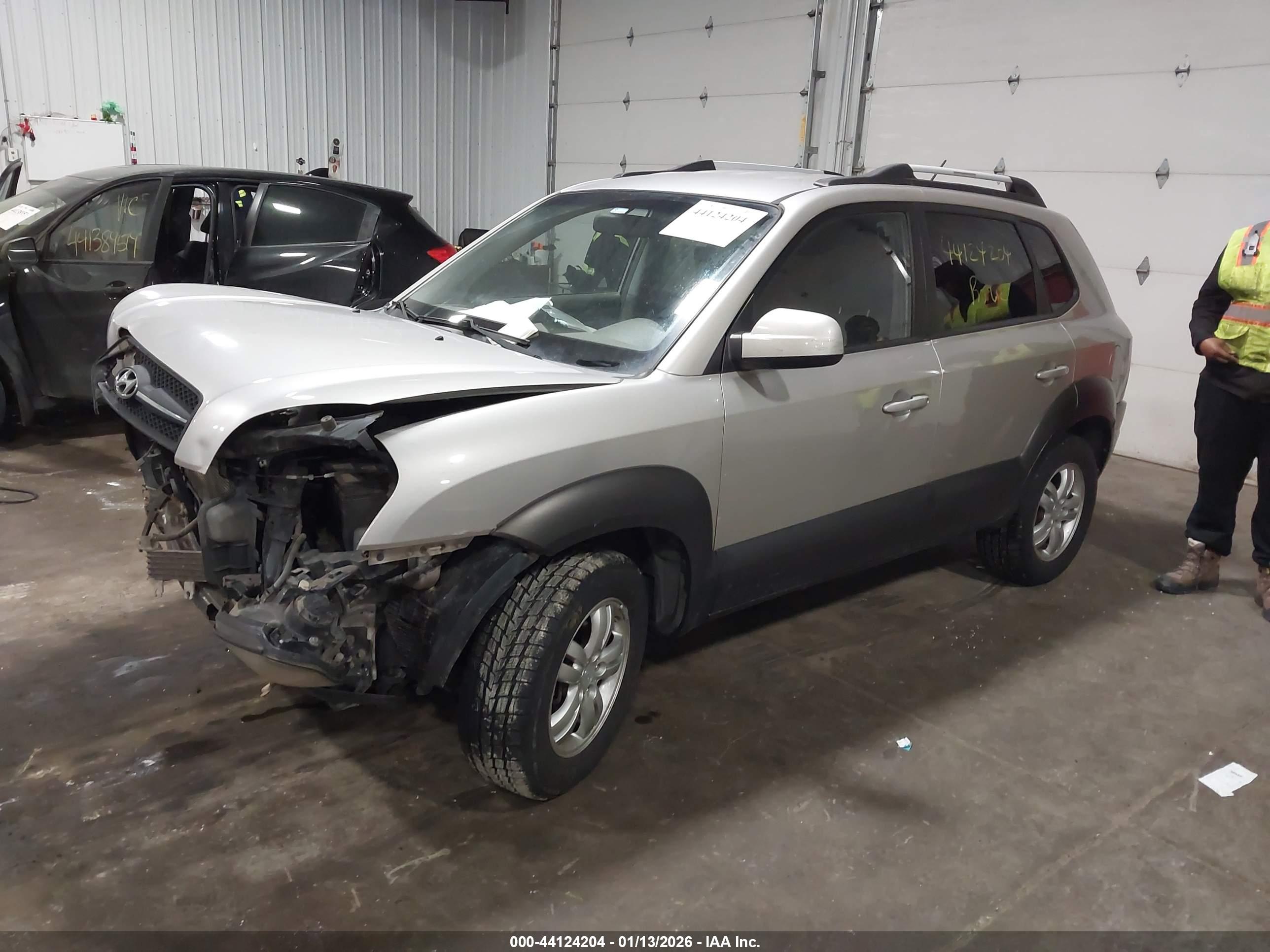 HYUNDAI TUCSON image 2