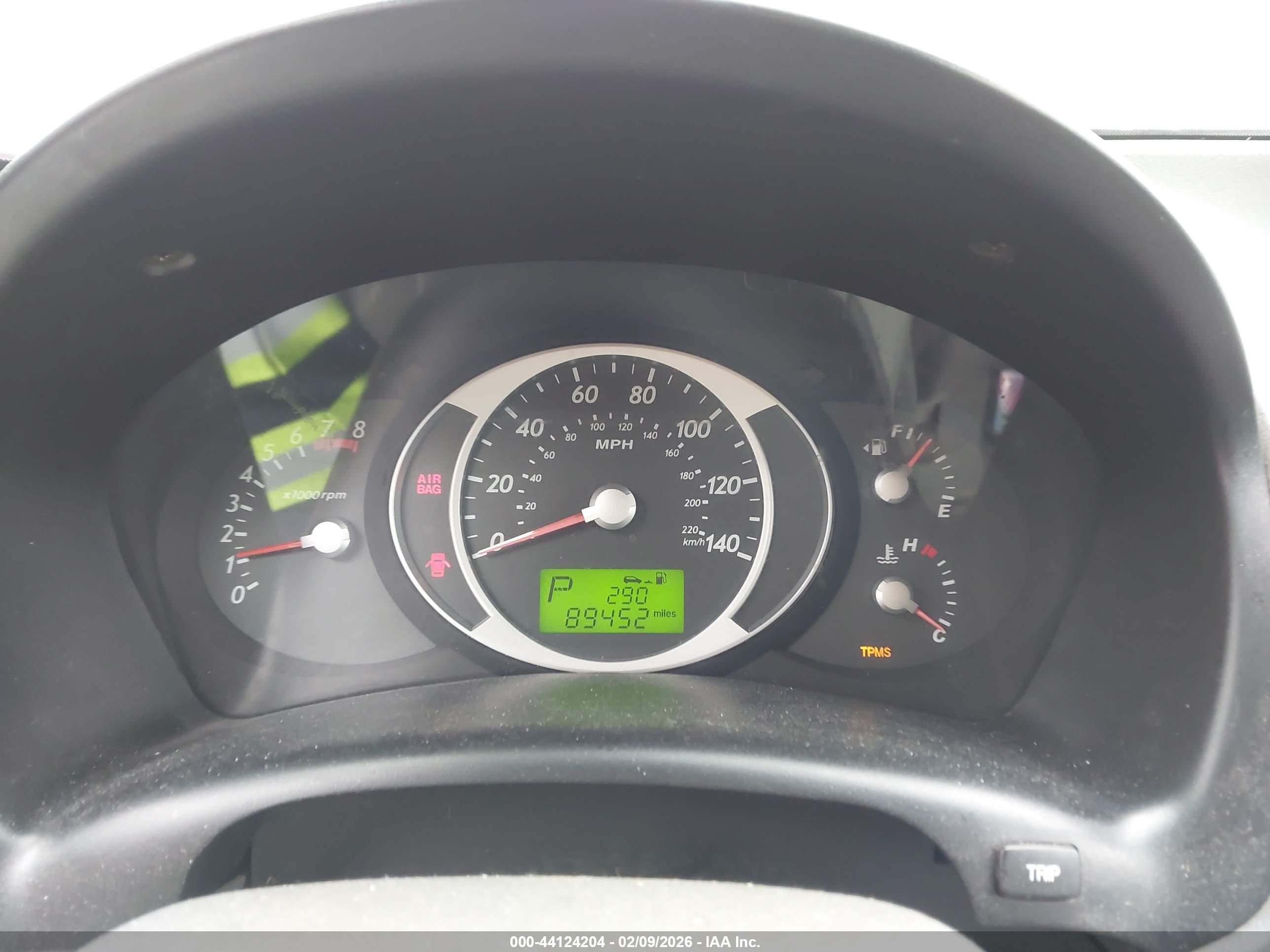 HYUNDAI TUCSON image 7