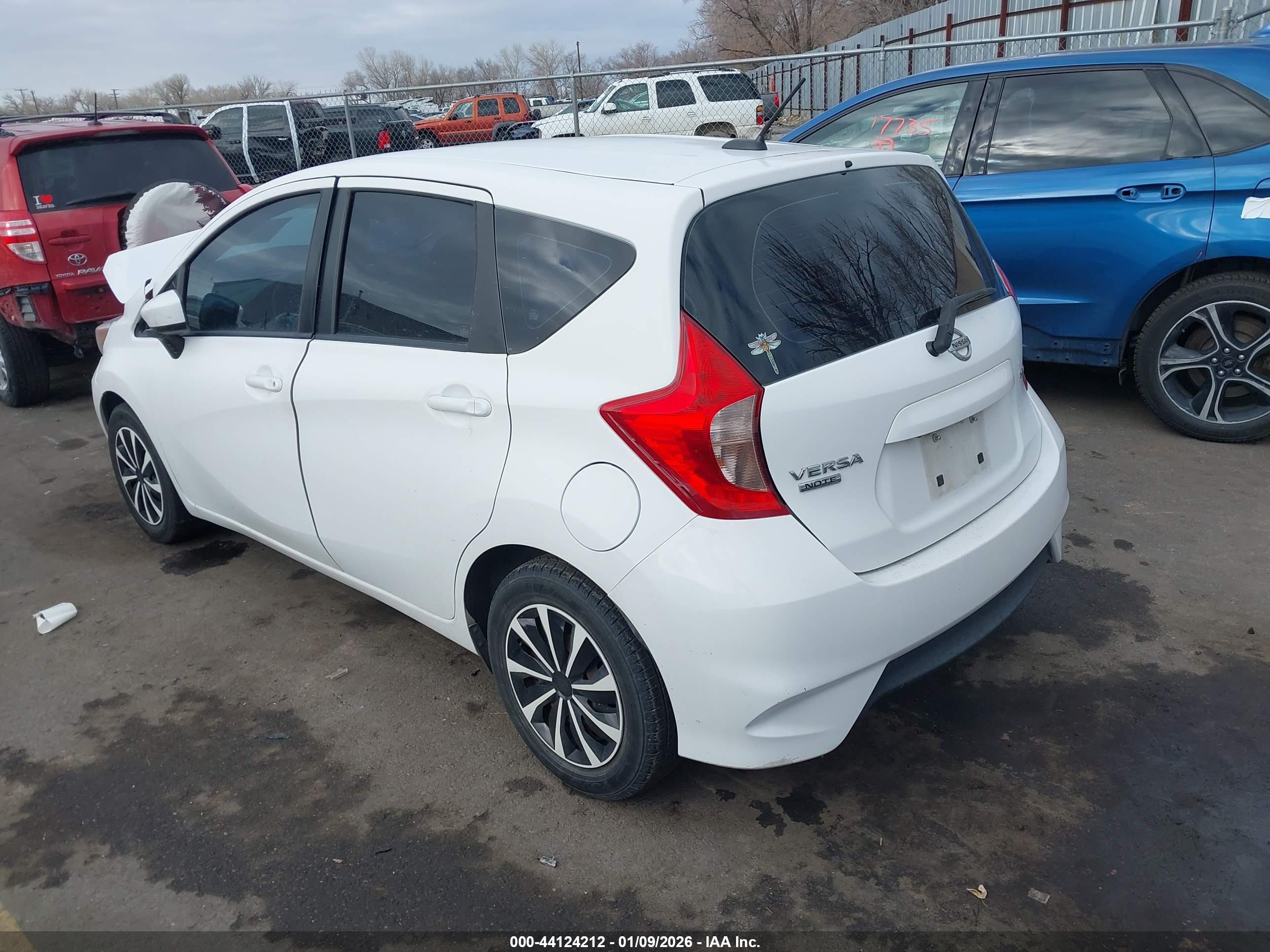 NISSAN VERSA image 3