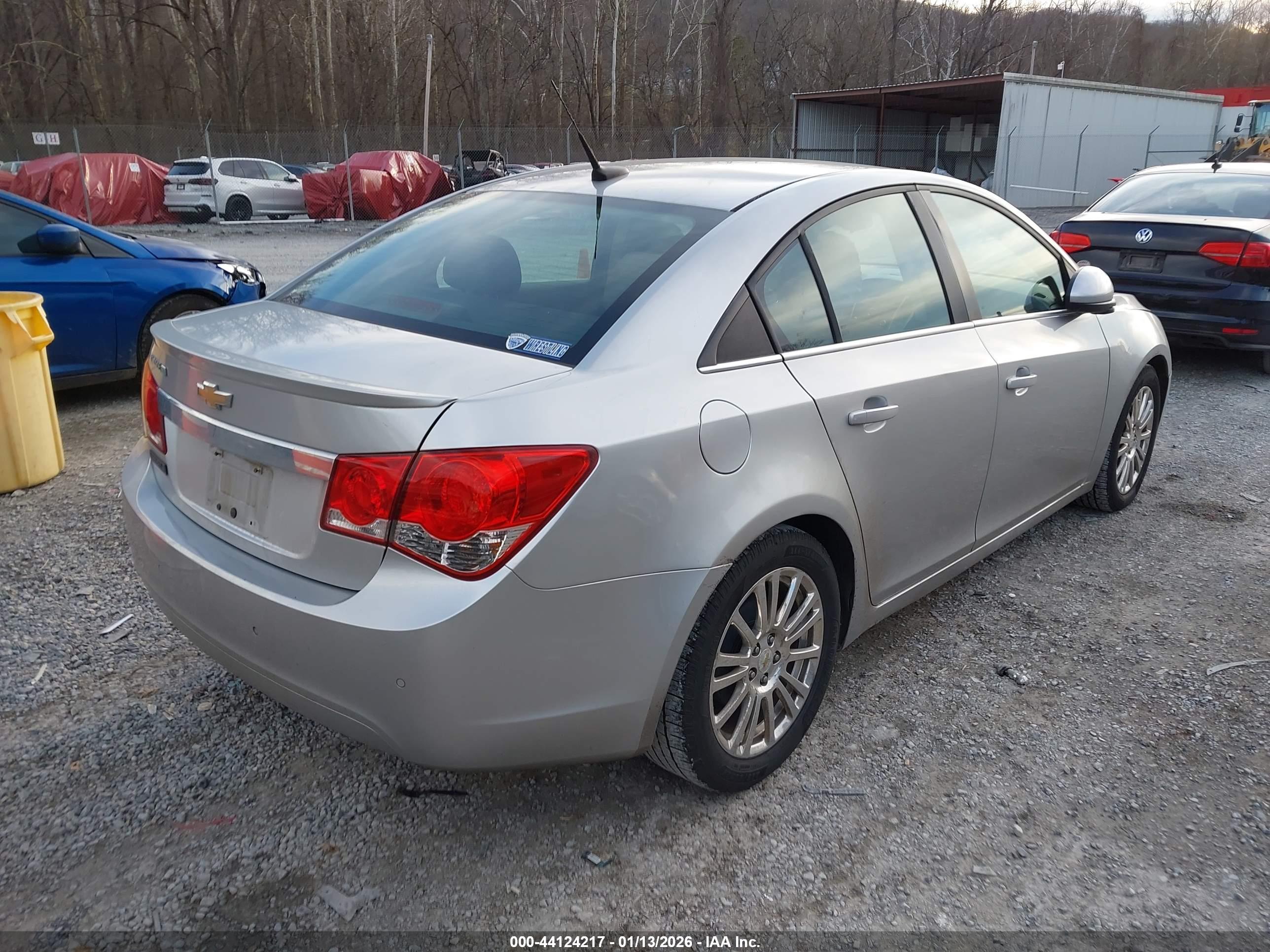 CHEVROLET CRUZE image 4