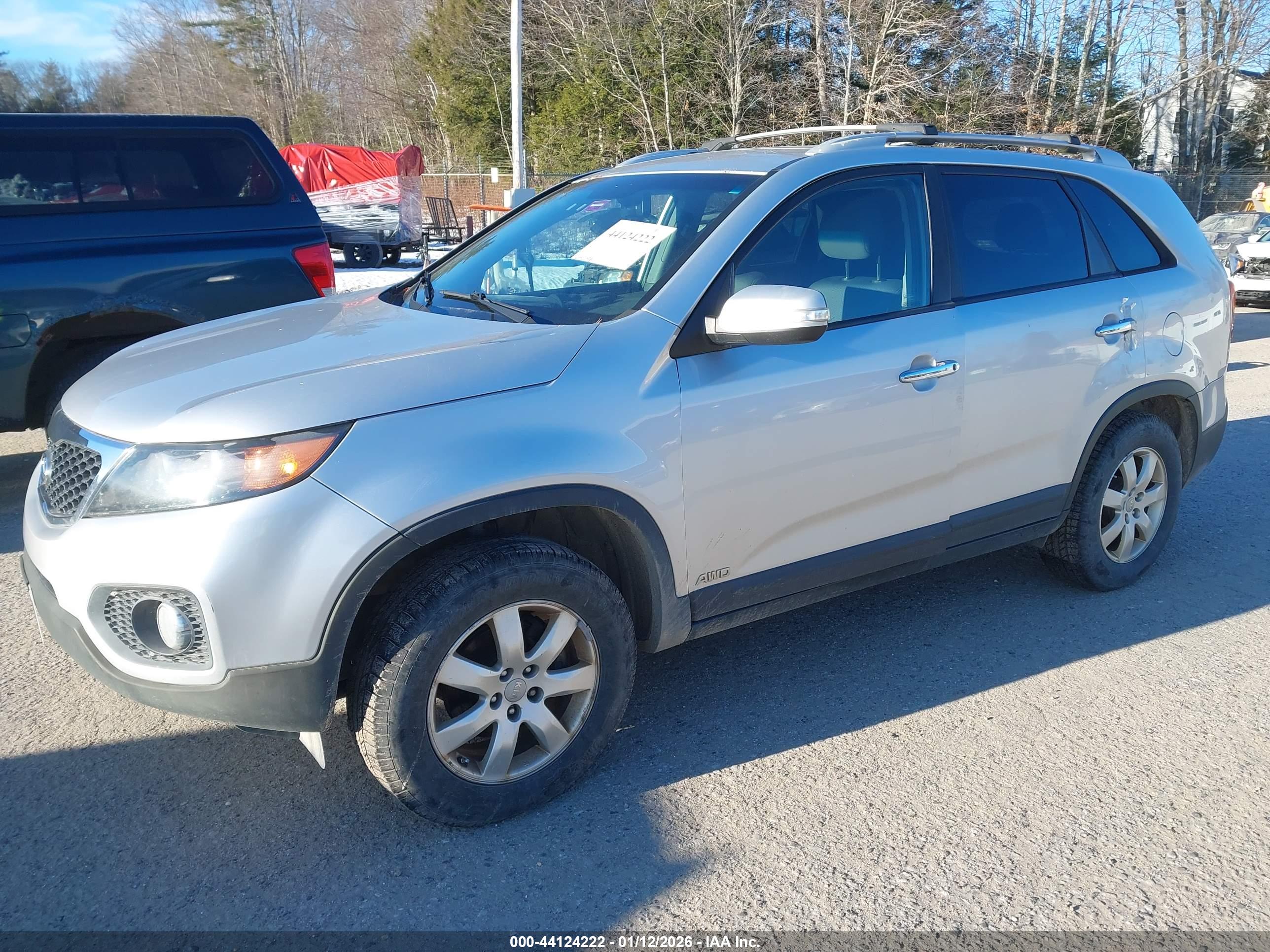 KIA SORENTO image 2