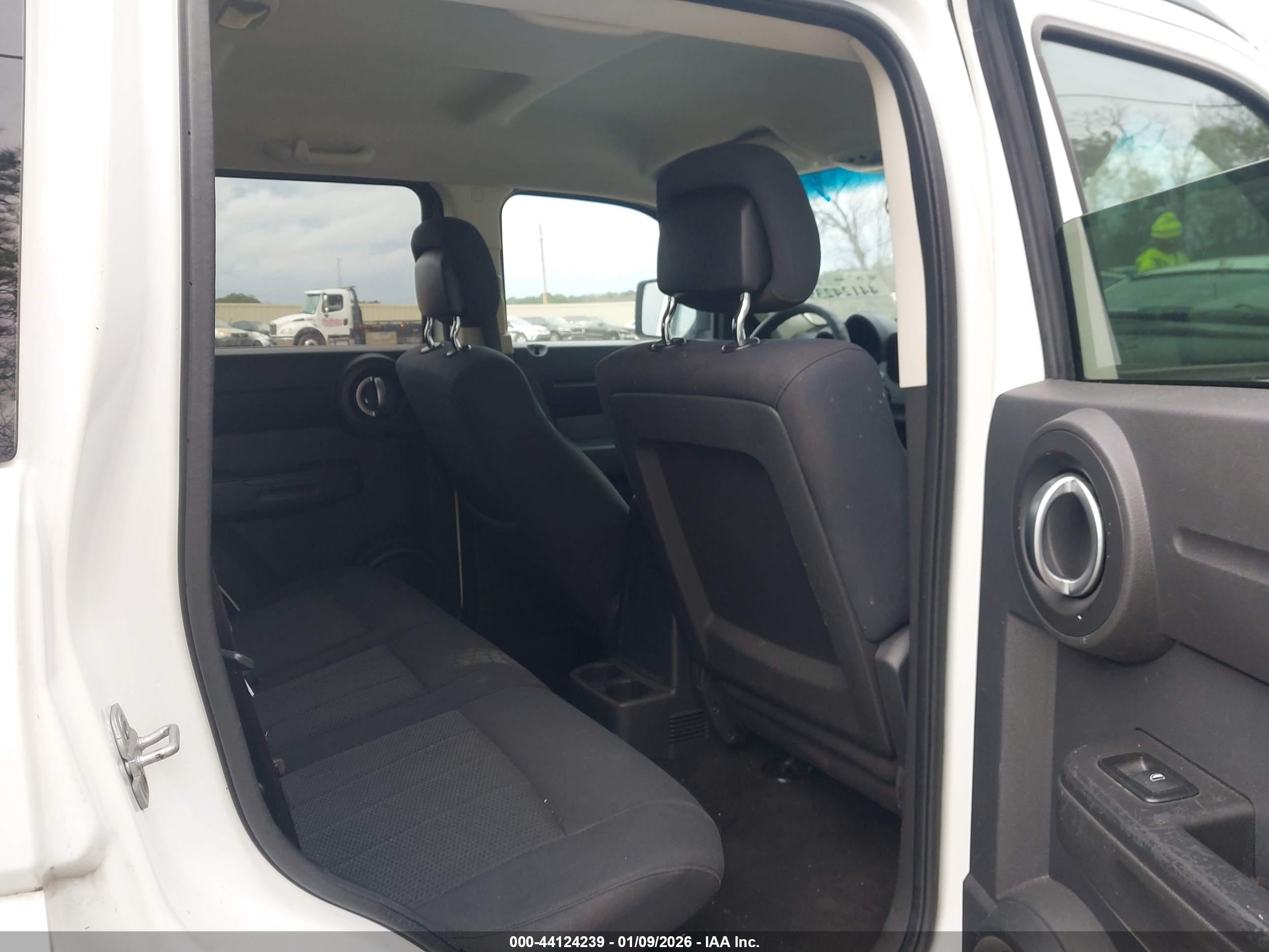 DODGE NITRO image 8