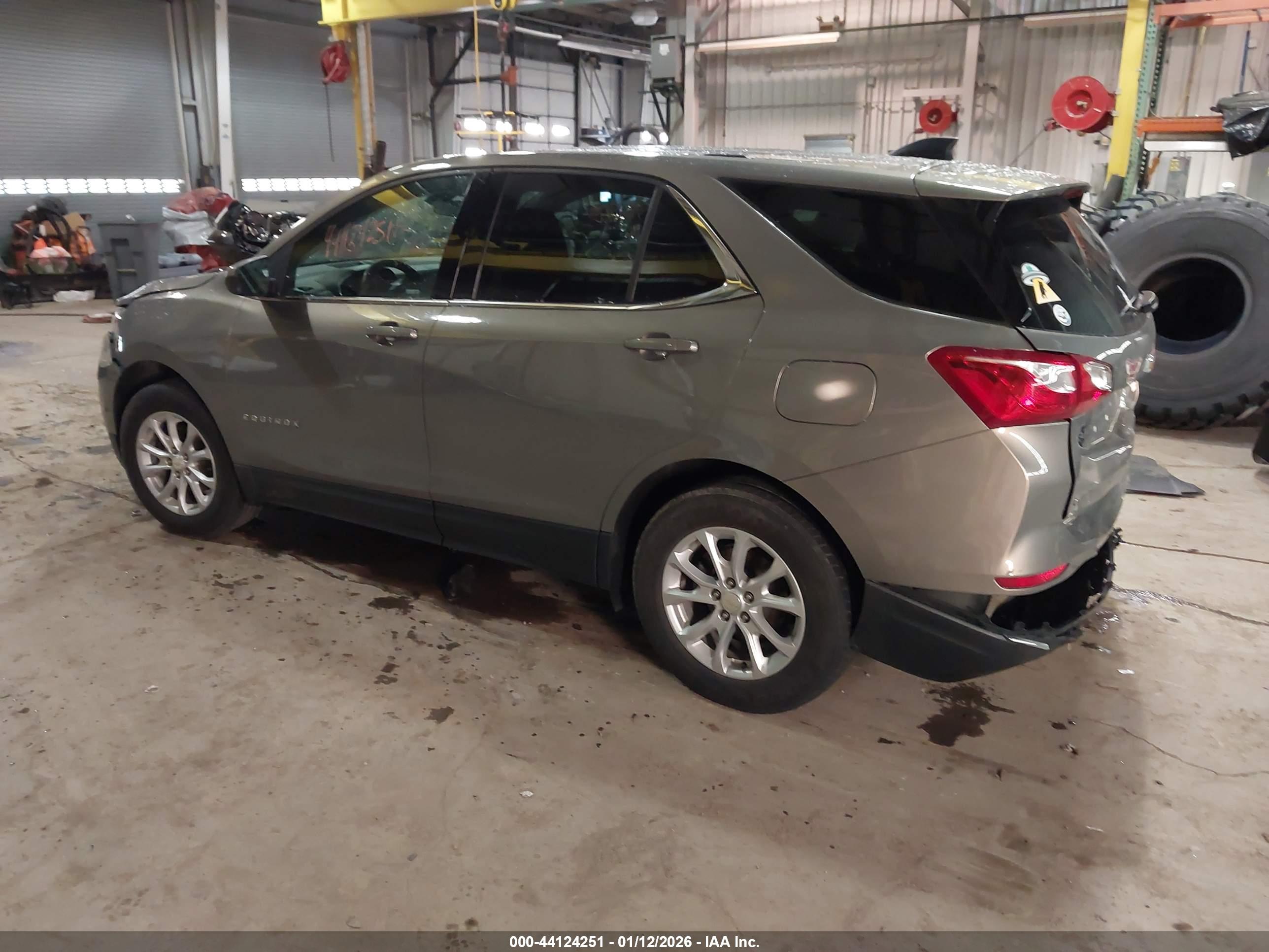CHEVROLET EQUINOX image 3