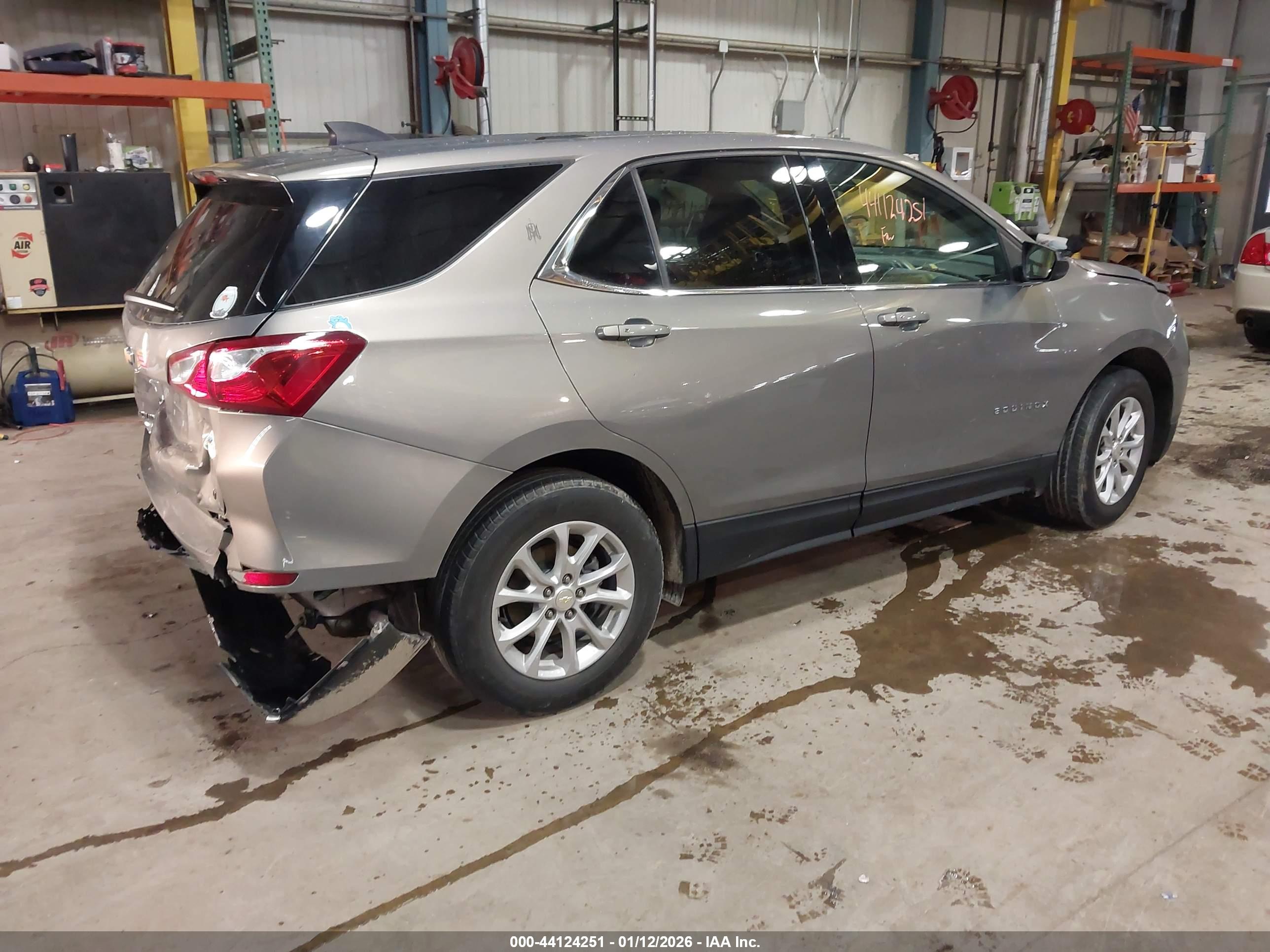 CHEVROLET EQUINOX image 4