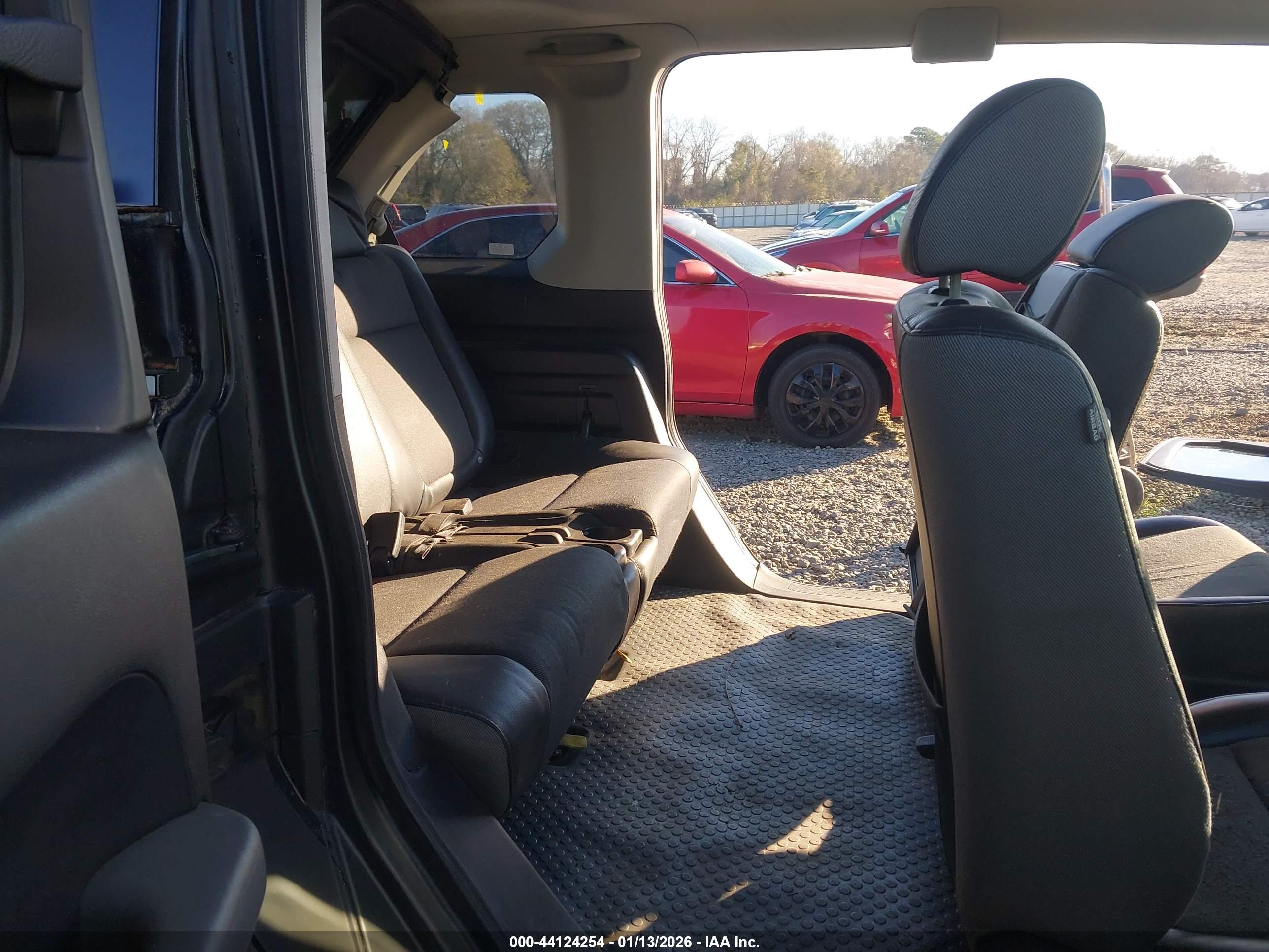 HONDA ELEMENT image 8