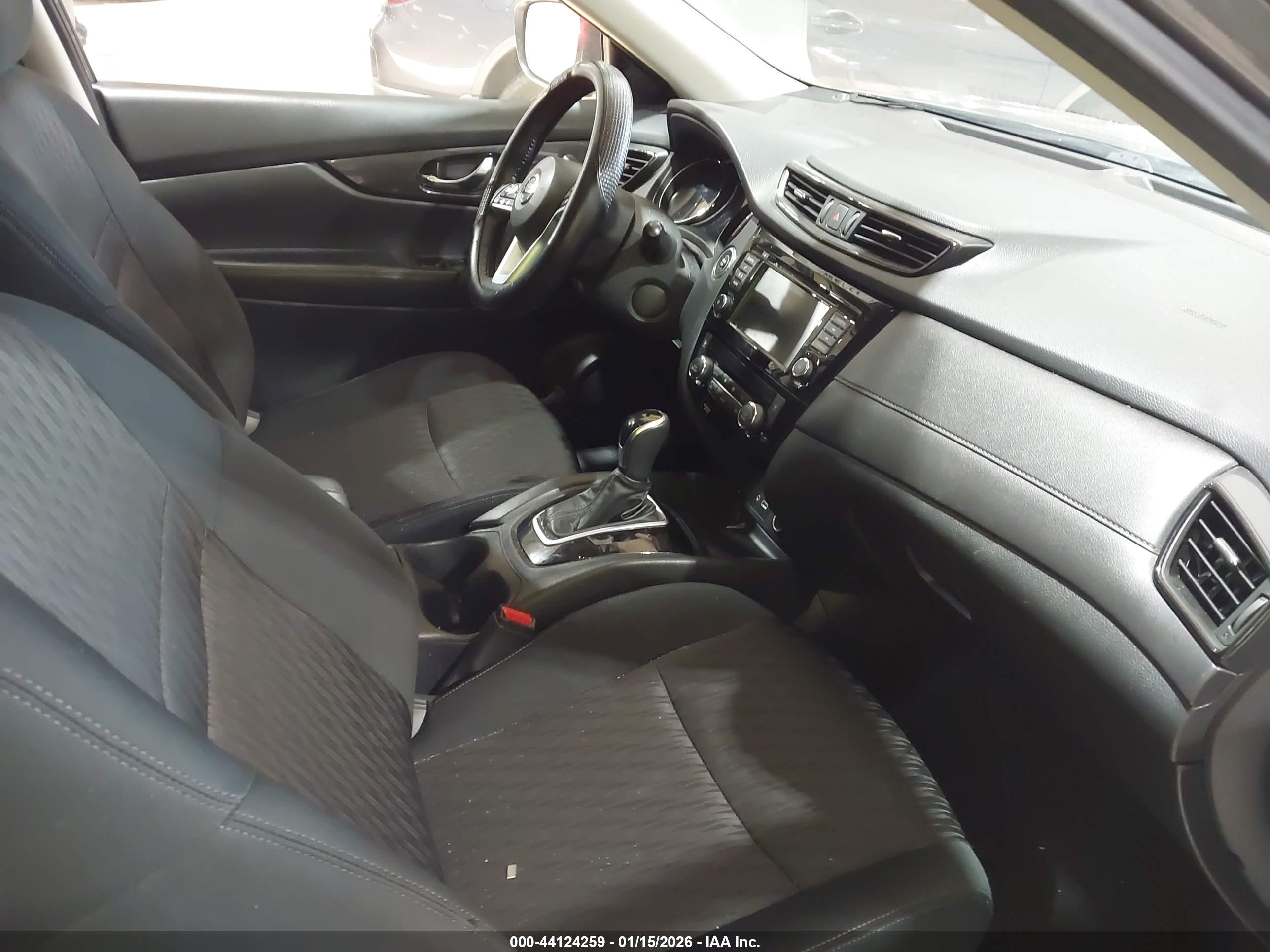 NISSAN ROGUE image 5