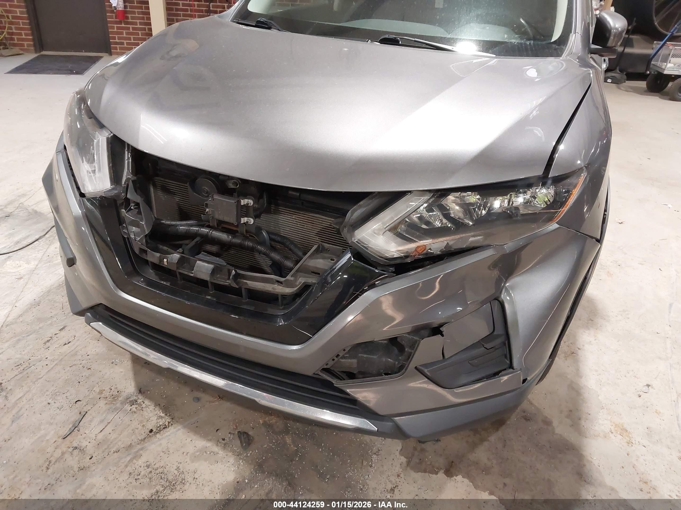 NISSAN ROGUE image 6