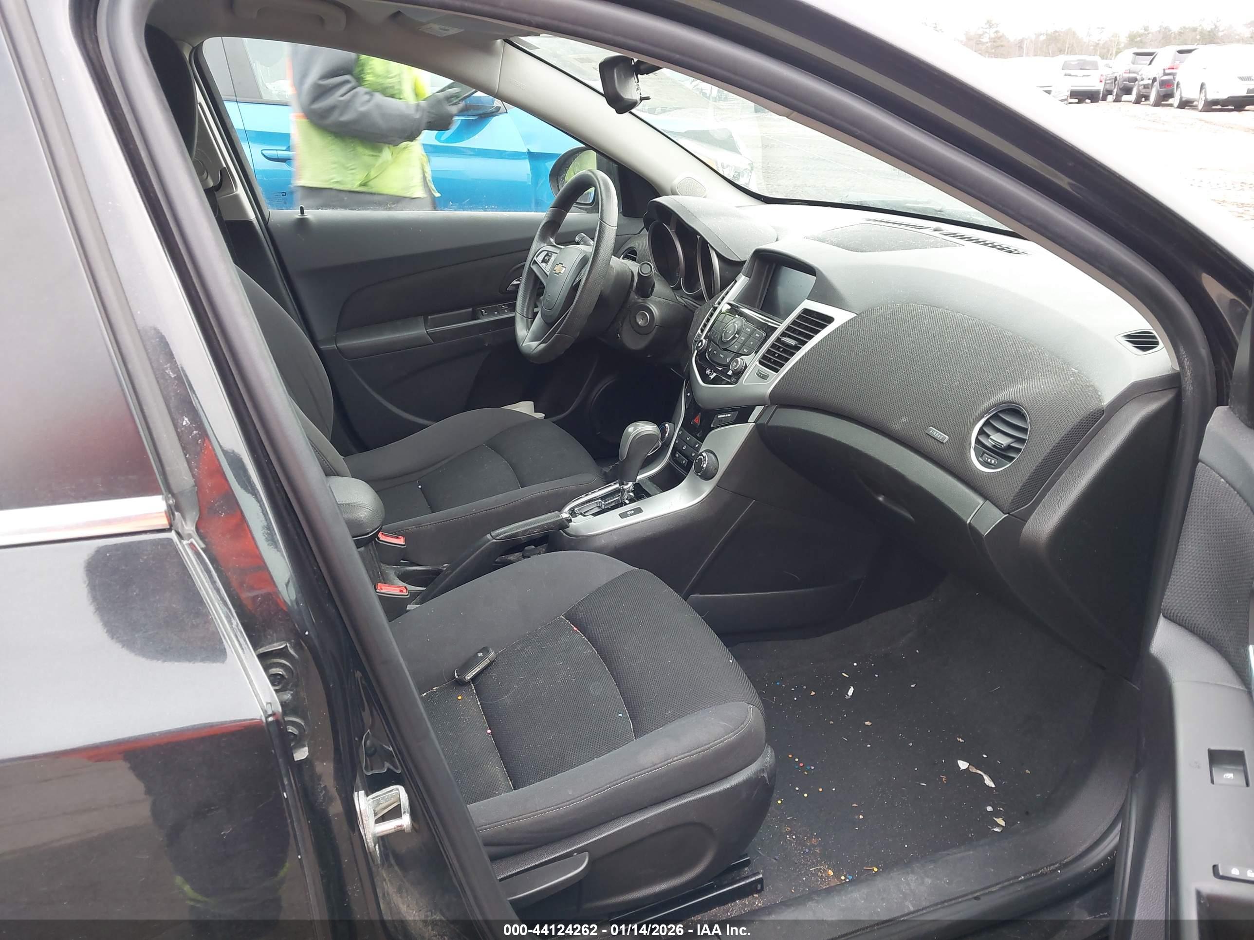 CHEVROLET CRUZE image 5