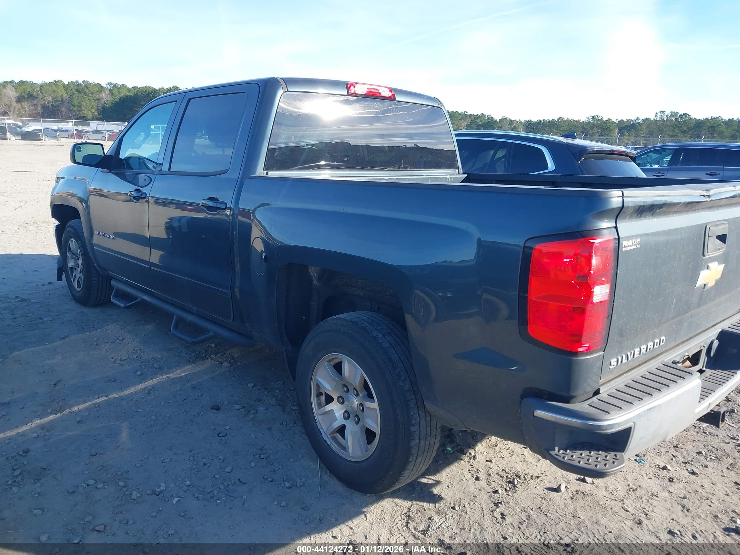 CHEVROLET SILVERADO image 3