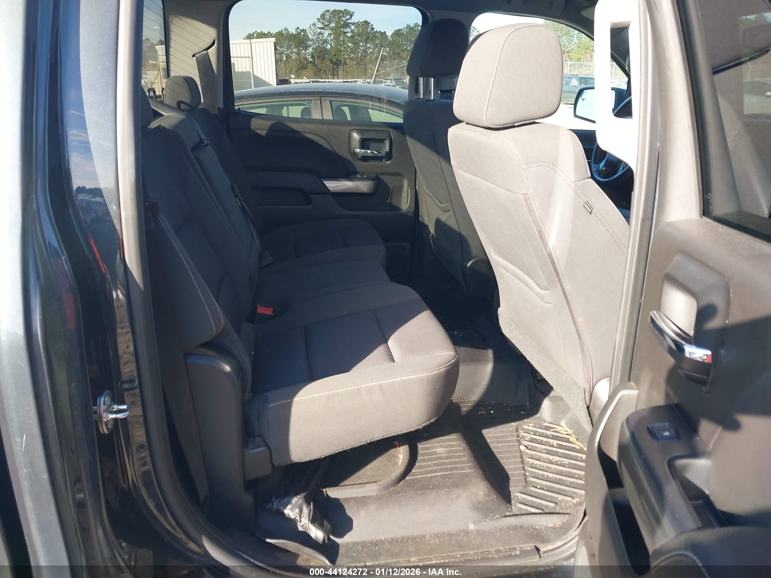 CHEVROLET SILVERADO image 8