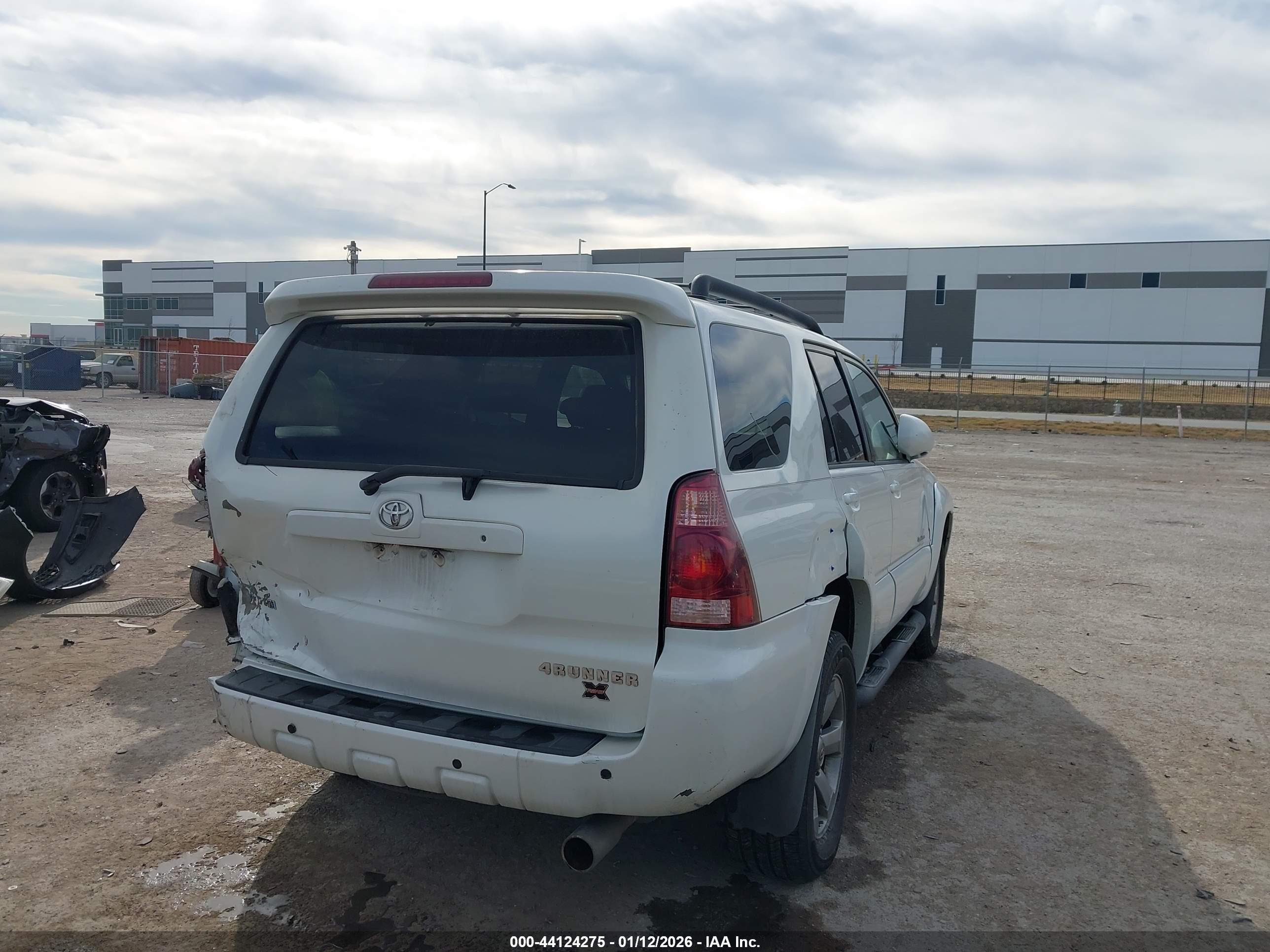 TOYOTA 4RUNNER image 4