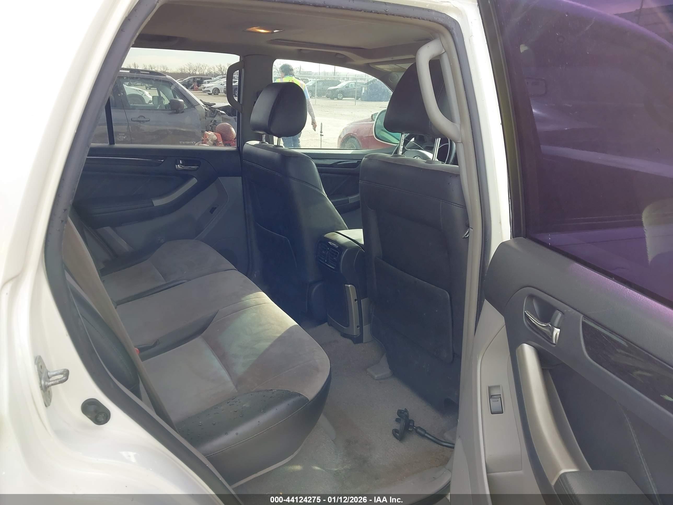 TOYOTA 4RUNNER image 8