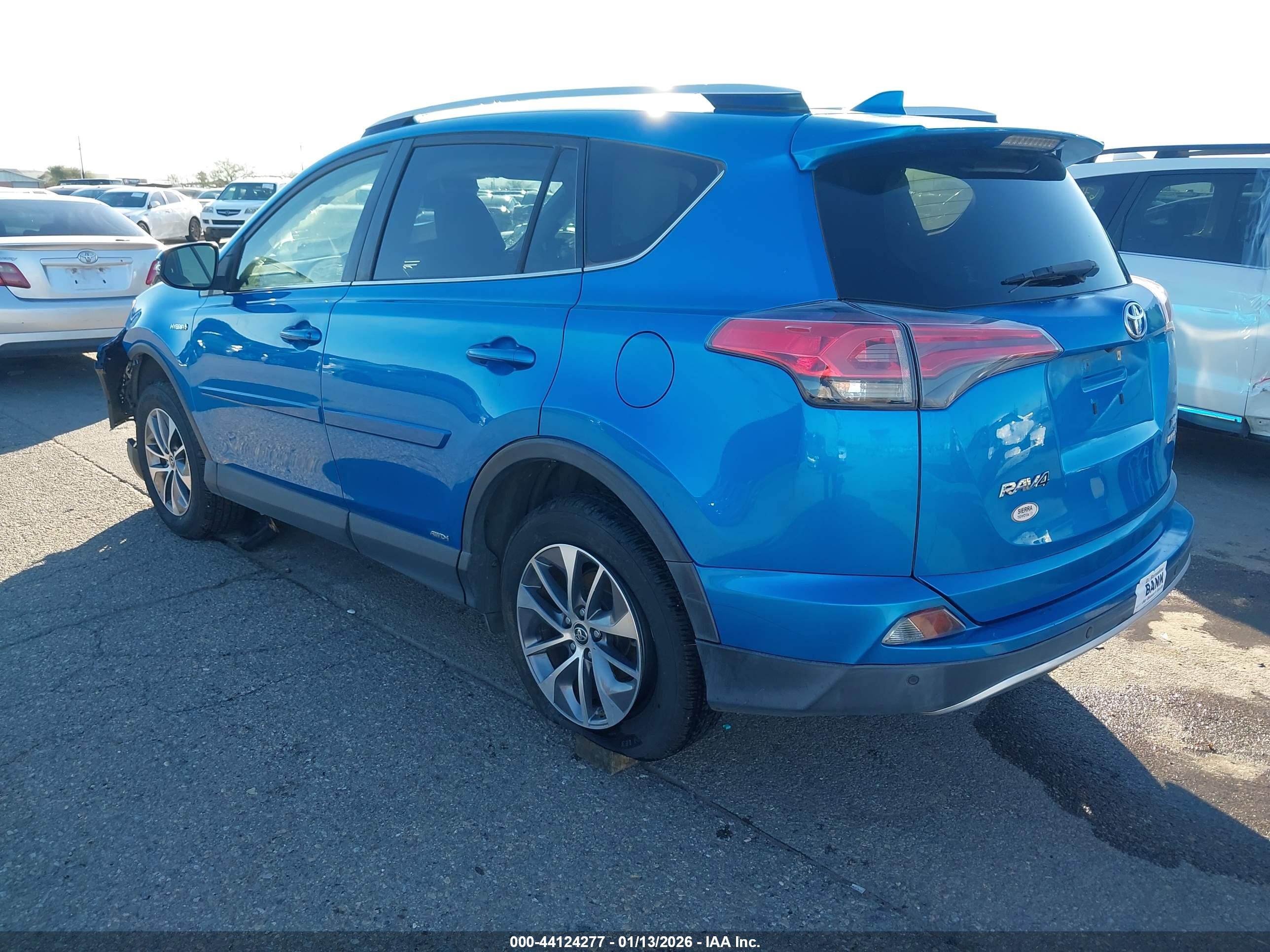 TOYOTA RAV4 image 3