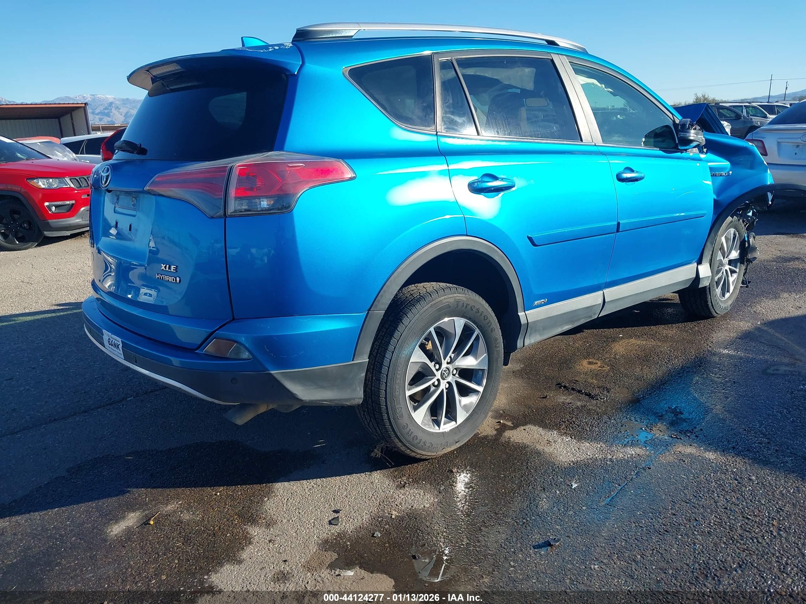 TOYOTA RAV4 image 4