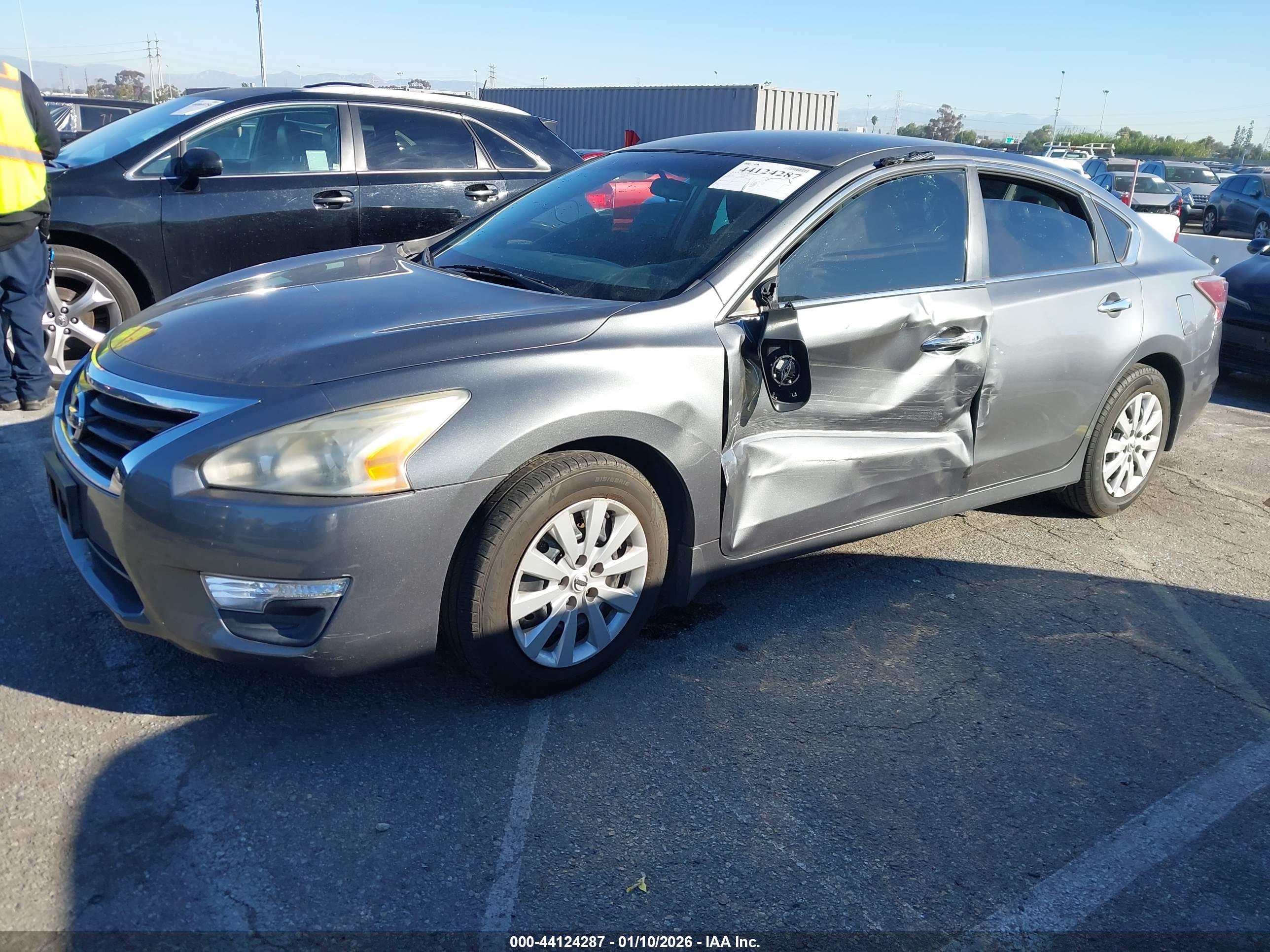 NISSAN ALTIMA image 2