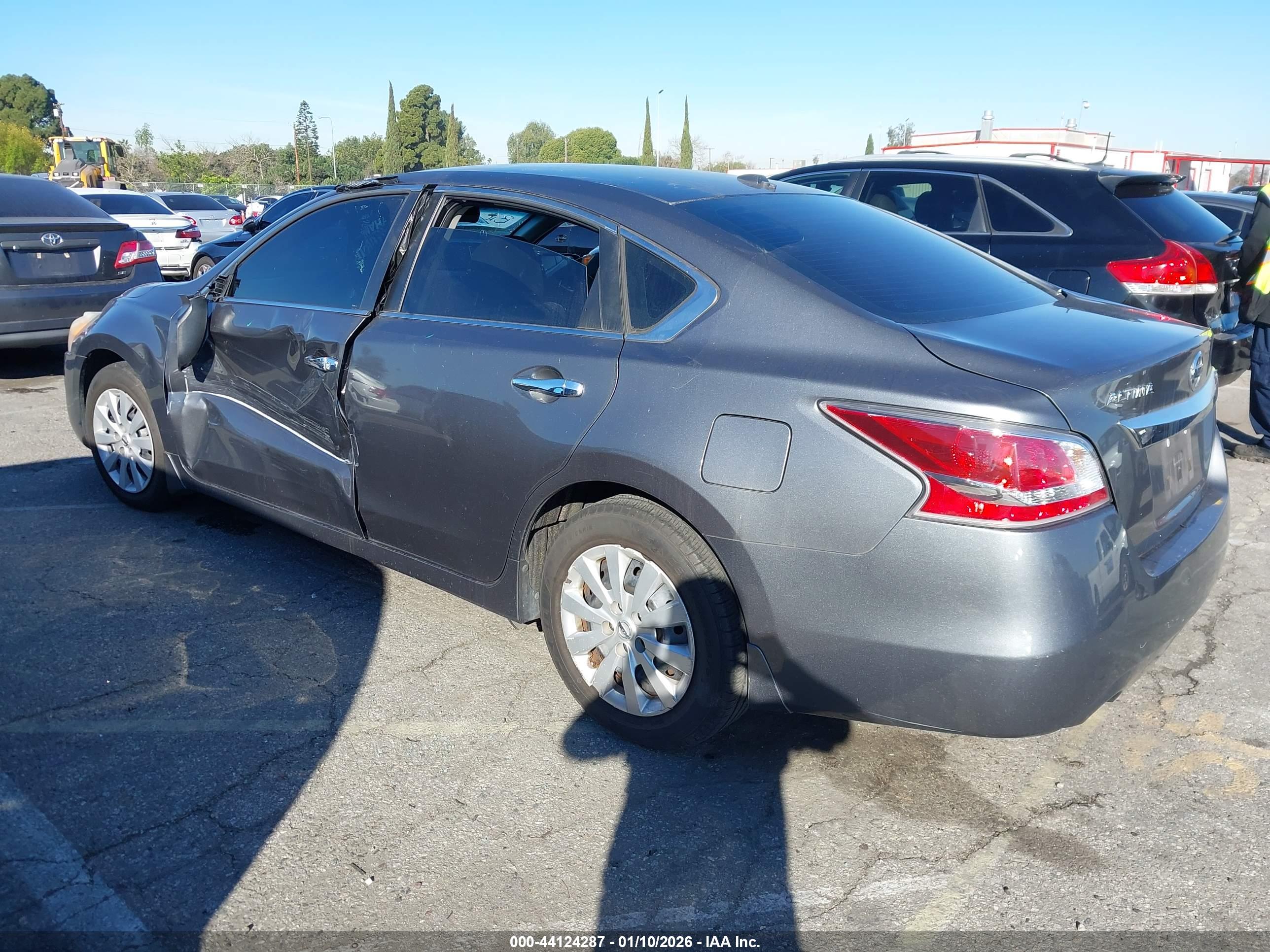 NISSAN ALTIMA image 3