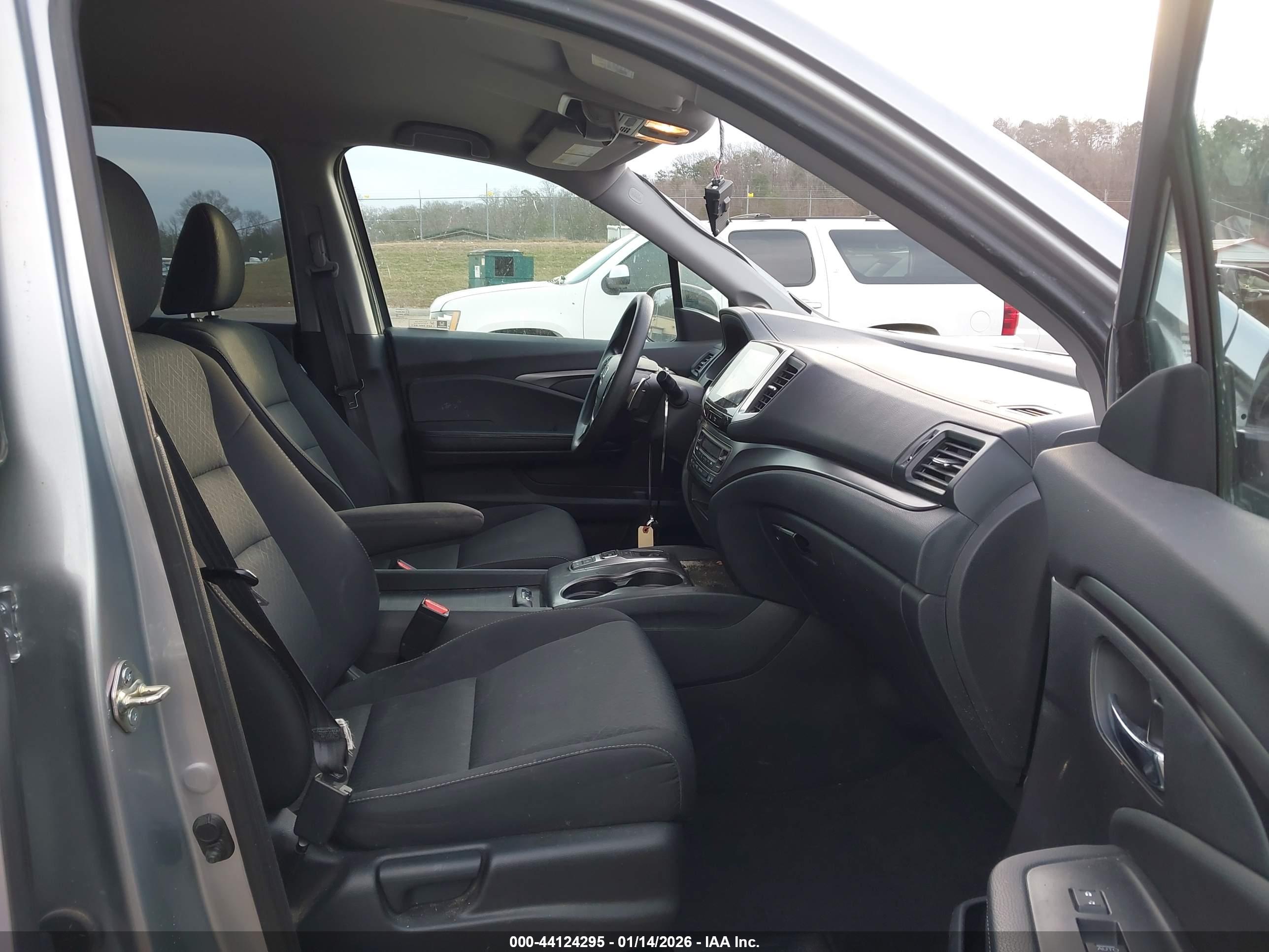 HONDA RIDGELINE image 5