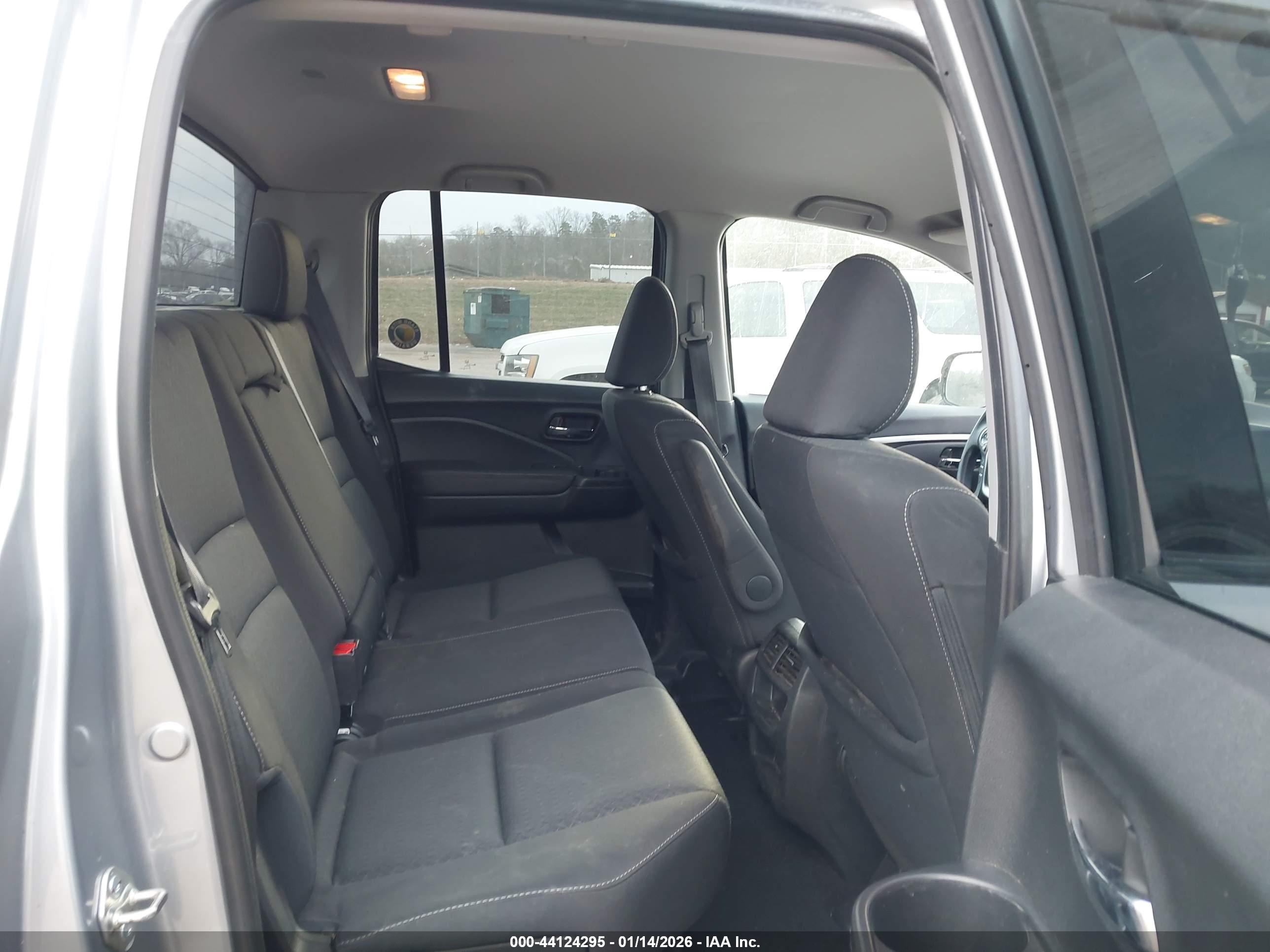 HONDA RIDGELINE image 8