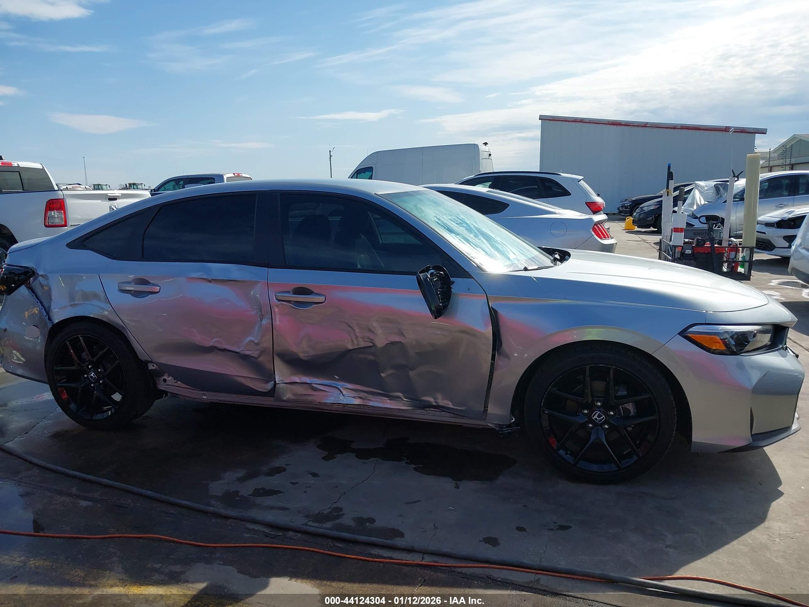 HONDA CIVIC image 6