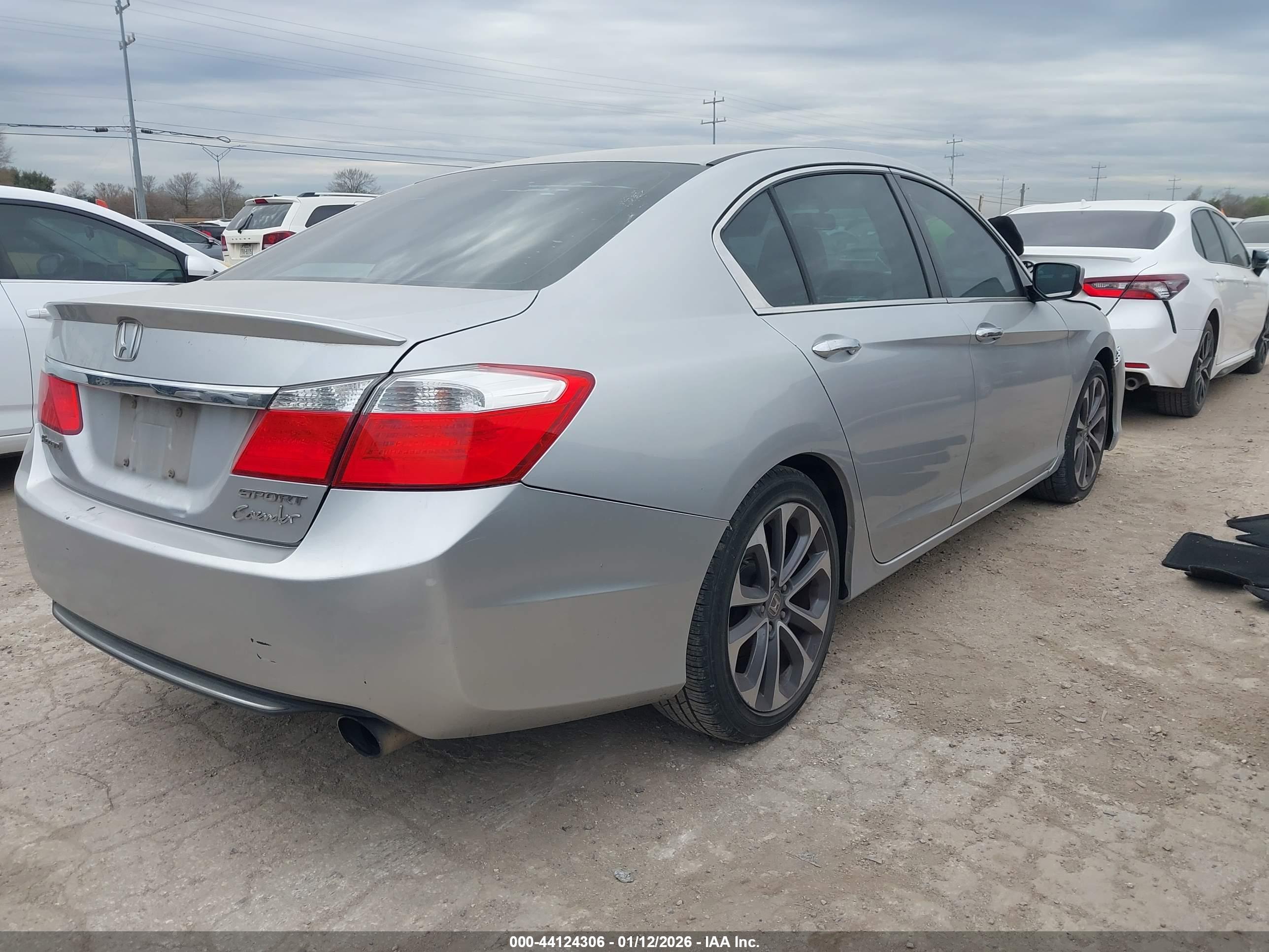 HONDA ACCORD image 4