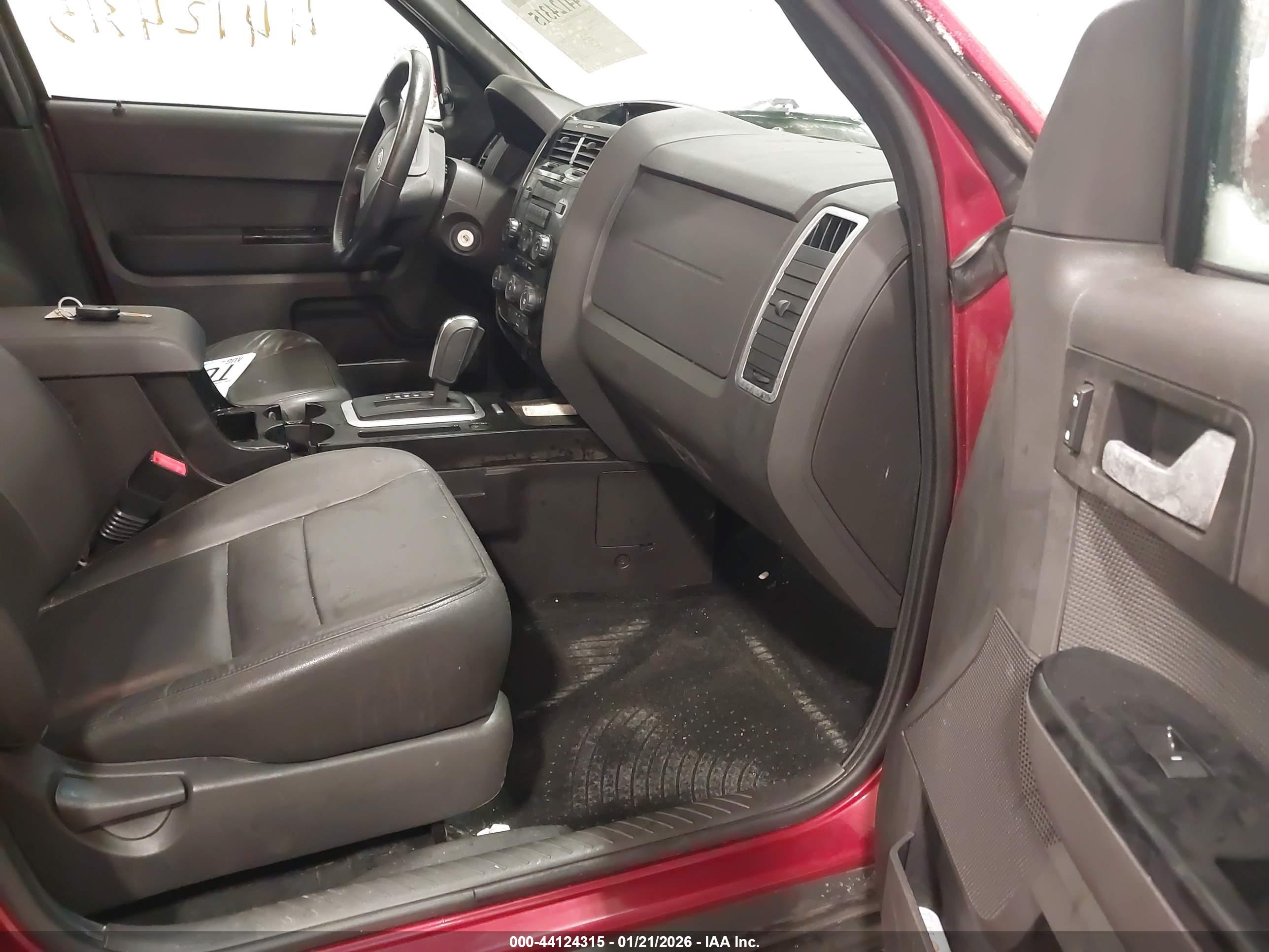 FORD ESCAPE image 5