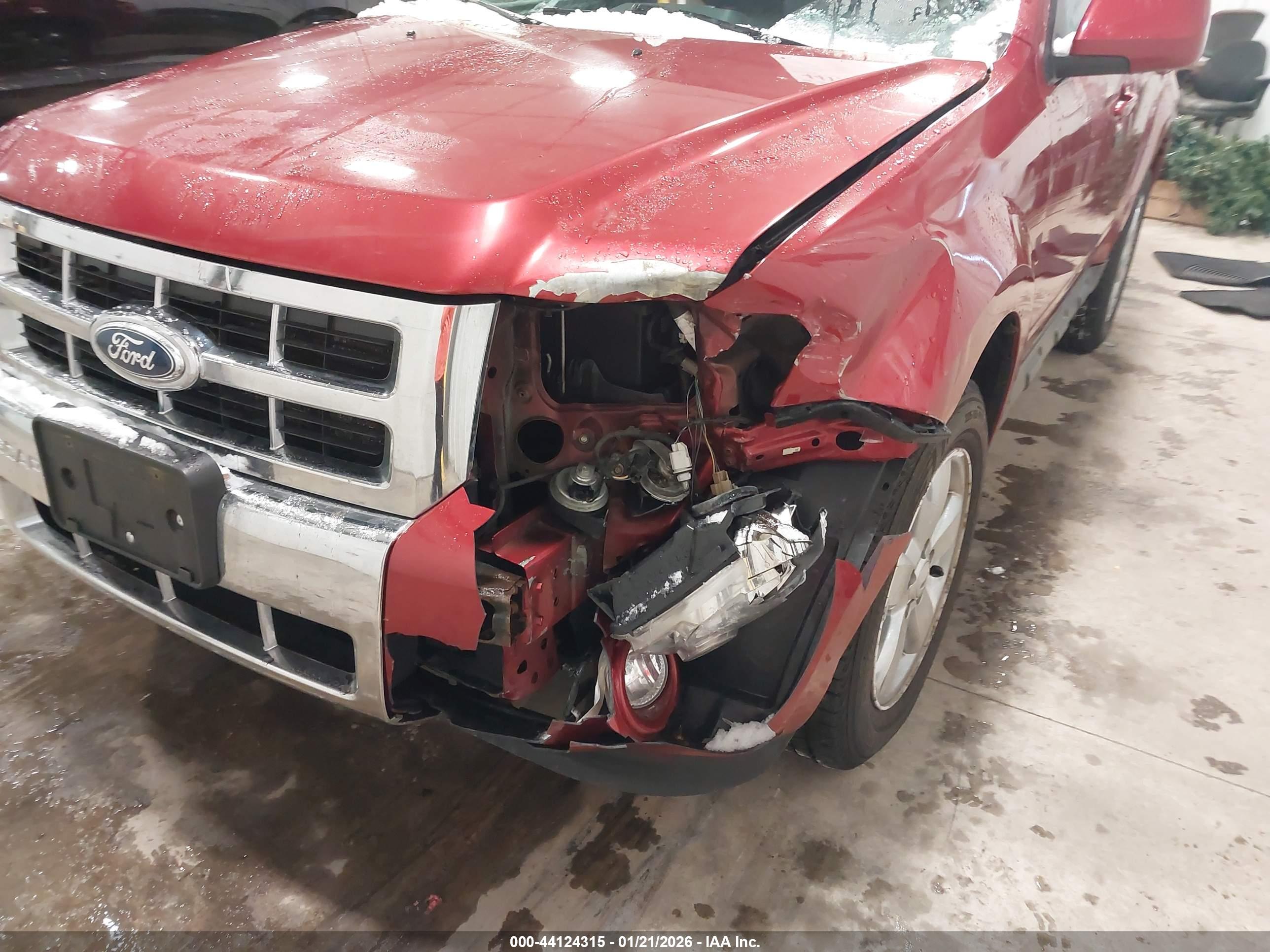FORD ESCAPE image 6