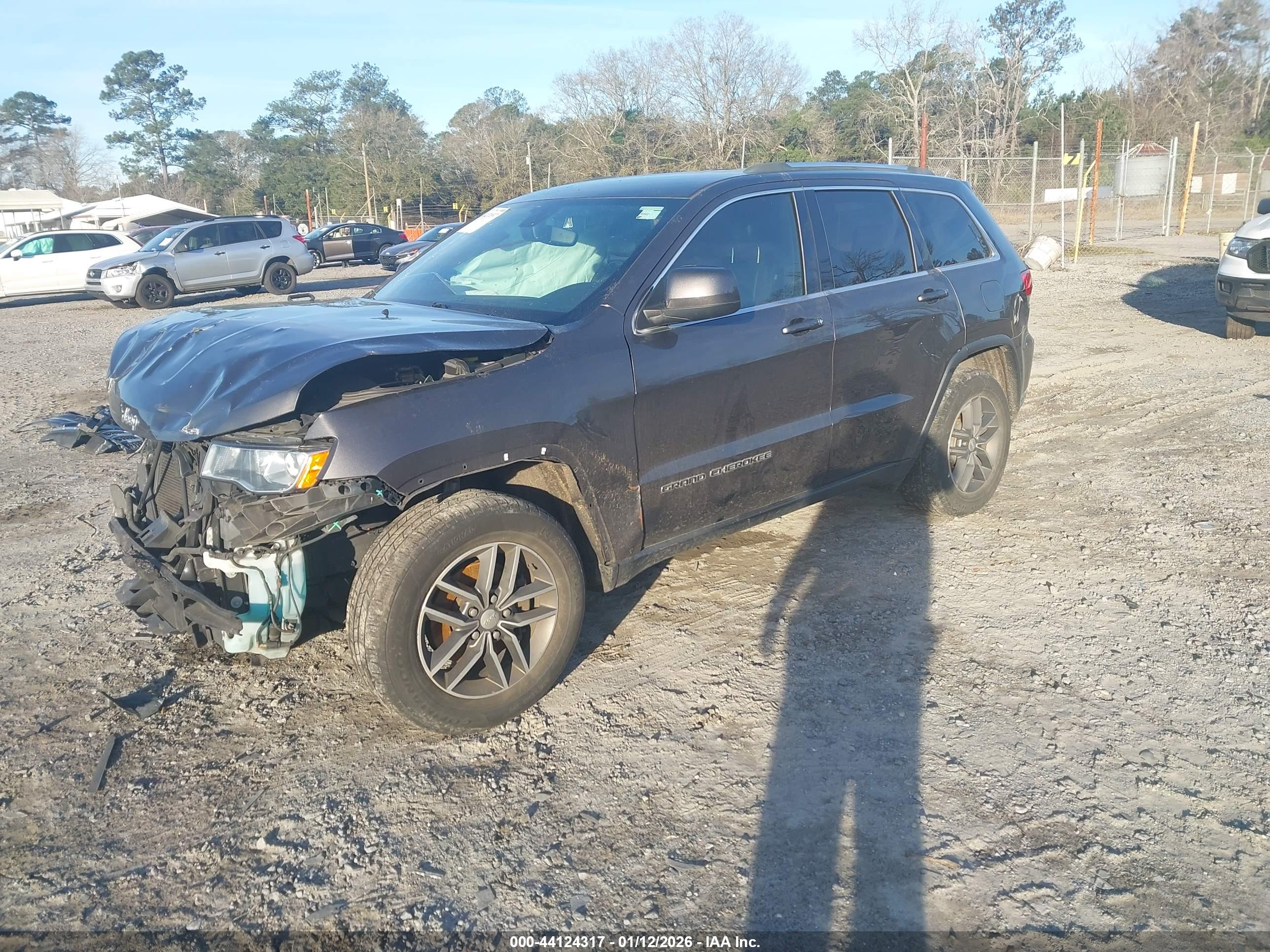 JEEP GRAND image 2
