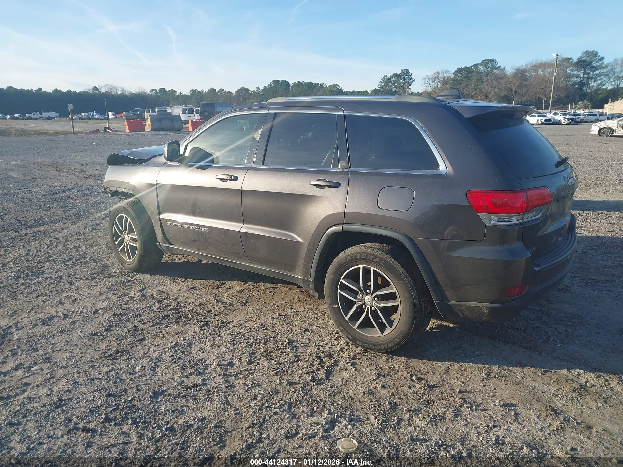 JEEP GRAND image 3