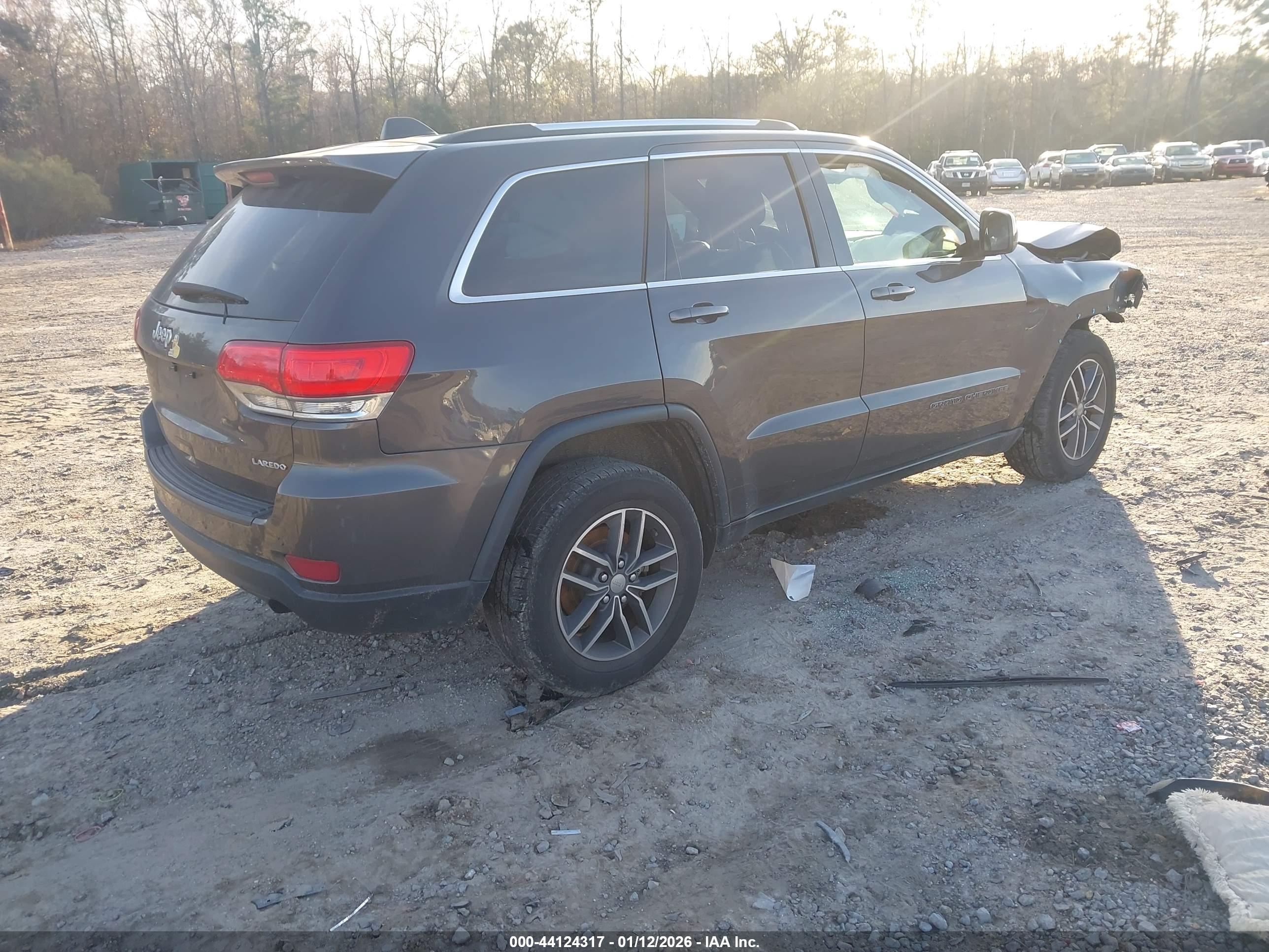 JEEP GRAND image 4