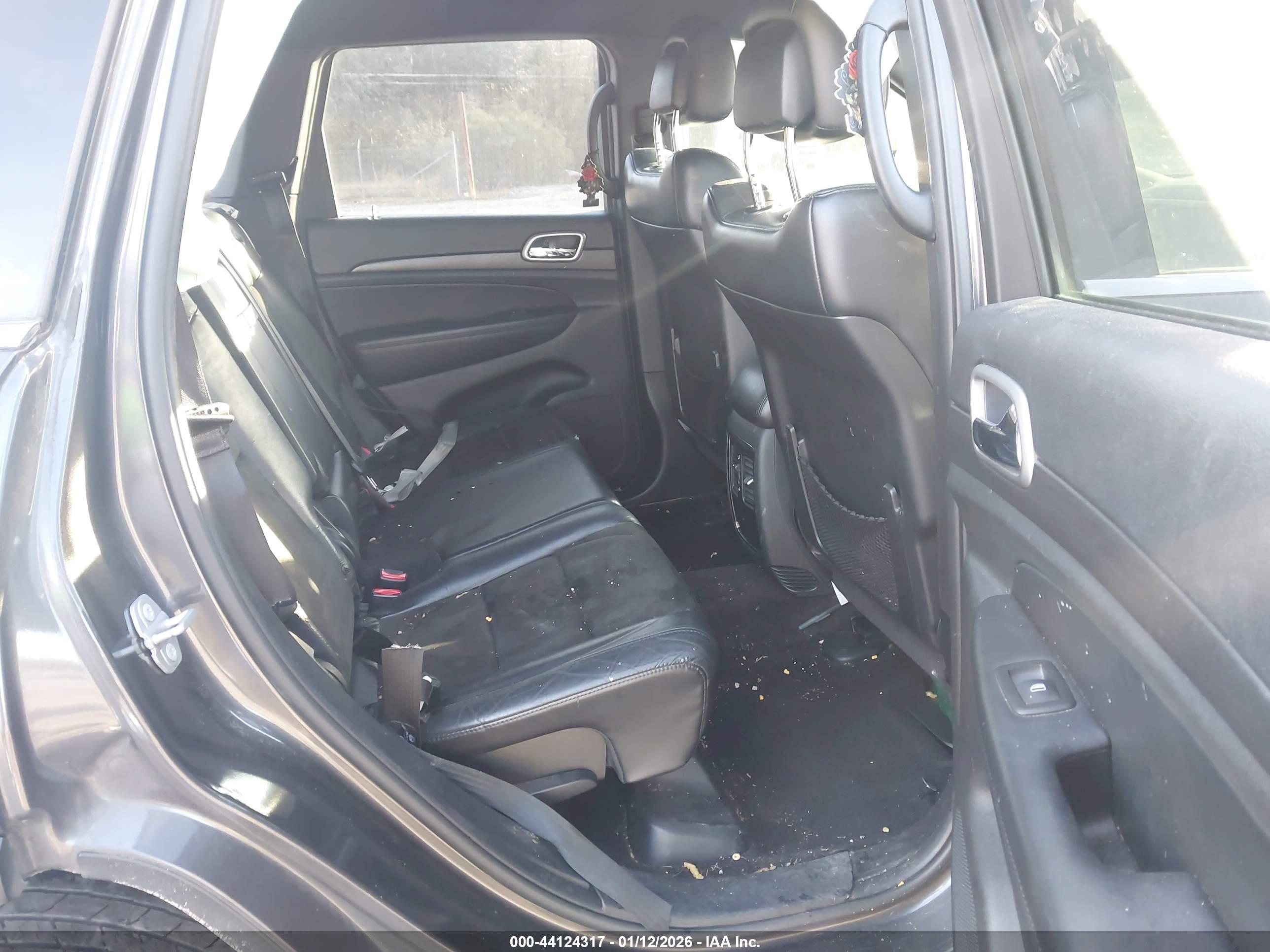 JEEP GRAND image 8