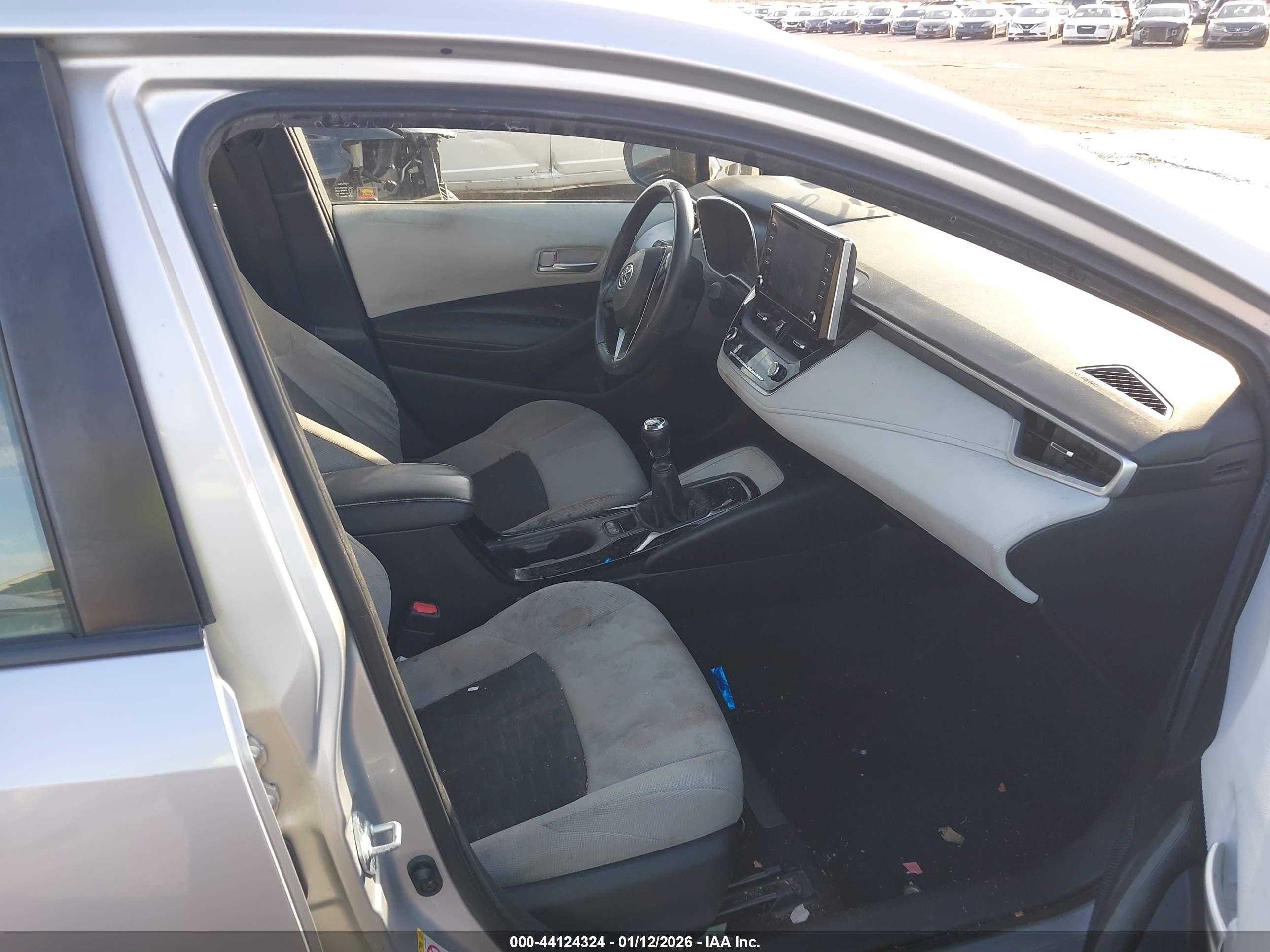 TOYOTA COROLLA image 5