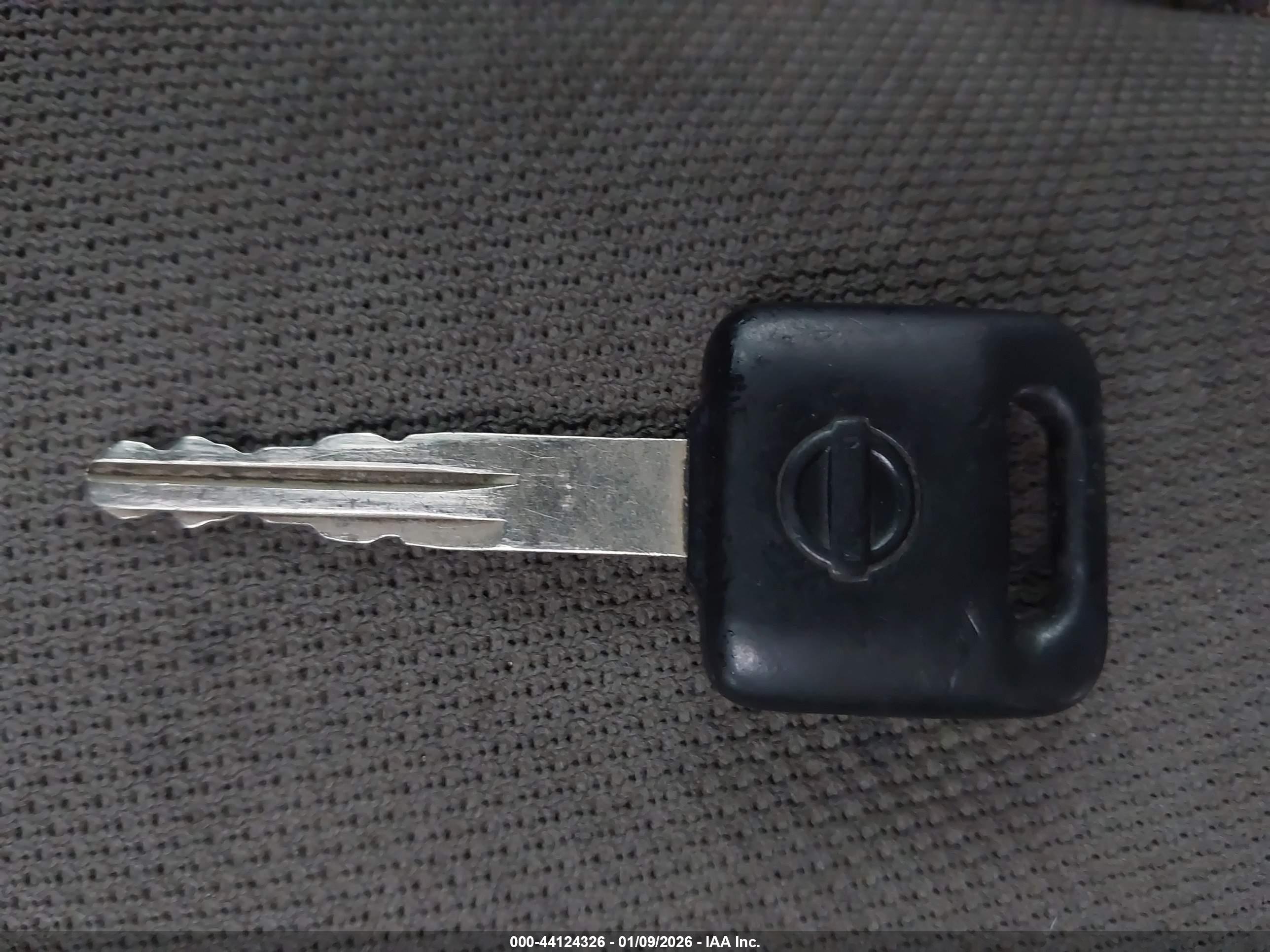 NISSAN FRONTIER image 11