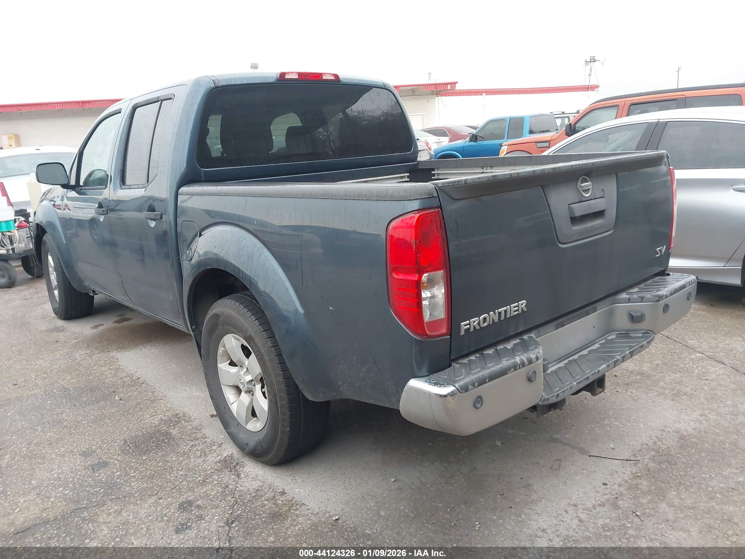NISSAN FRONTIER image 3