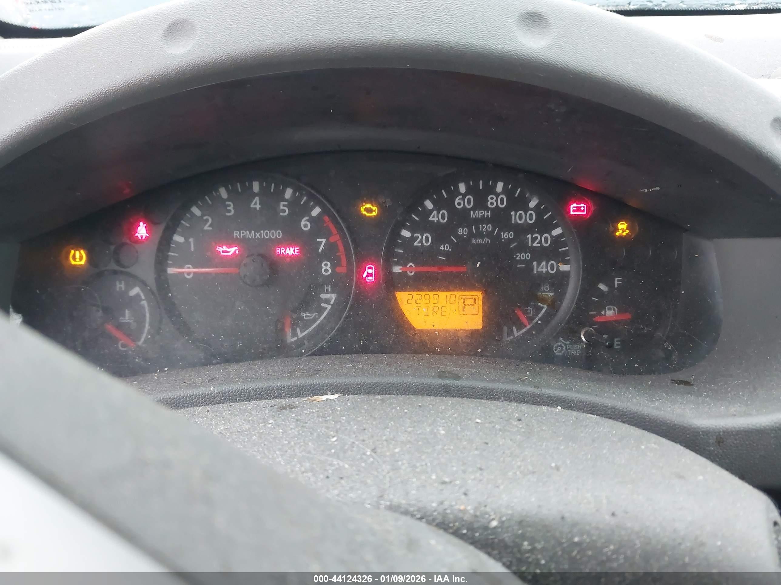 NISSAN FRONTIER image 7