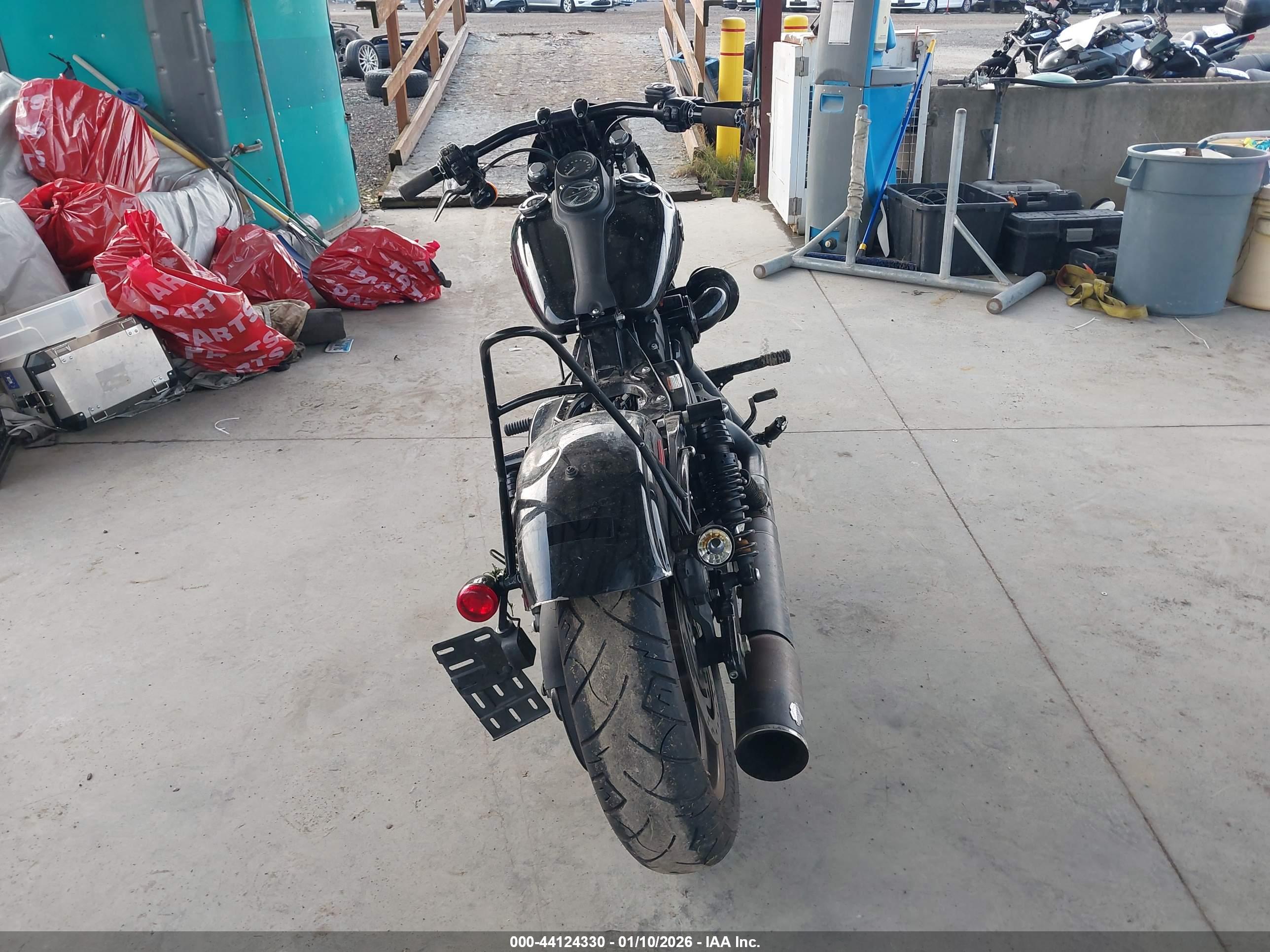 HARLEY-DAVIDSON FXDLS image 6