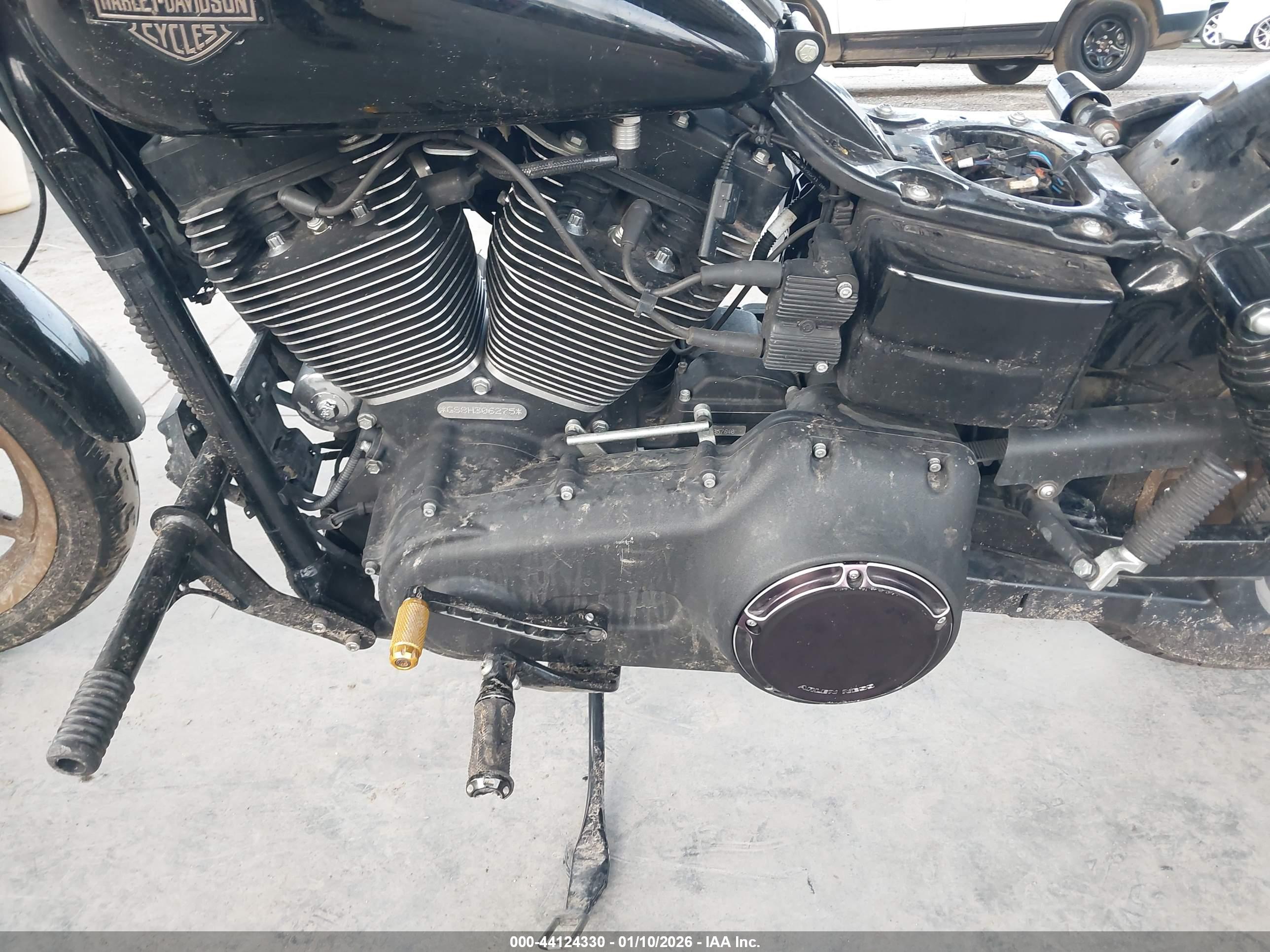 HARLEY-DAVIDSON FXDLS image 9