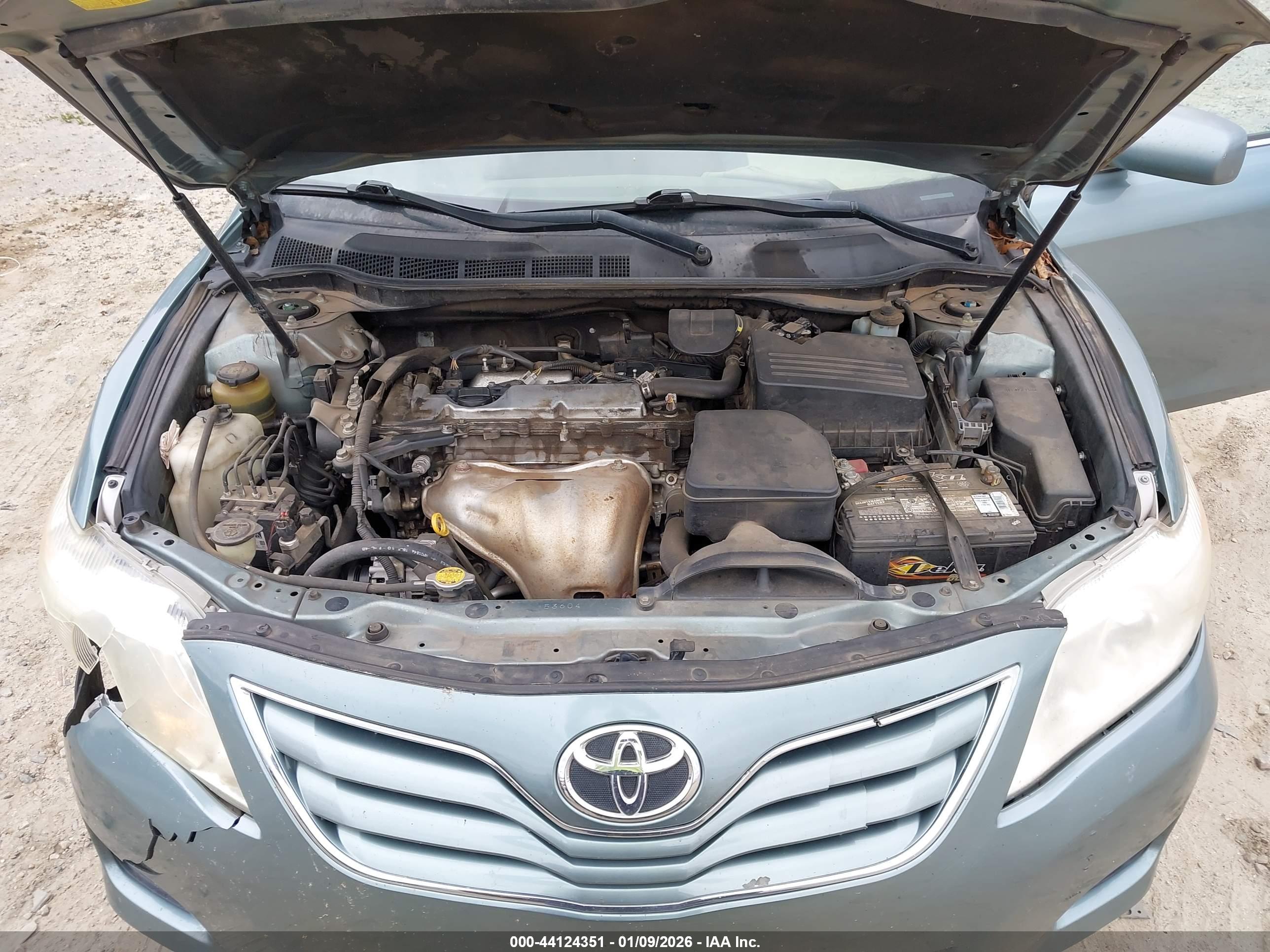 TOYOTA CAMRY image 10