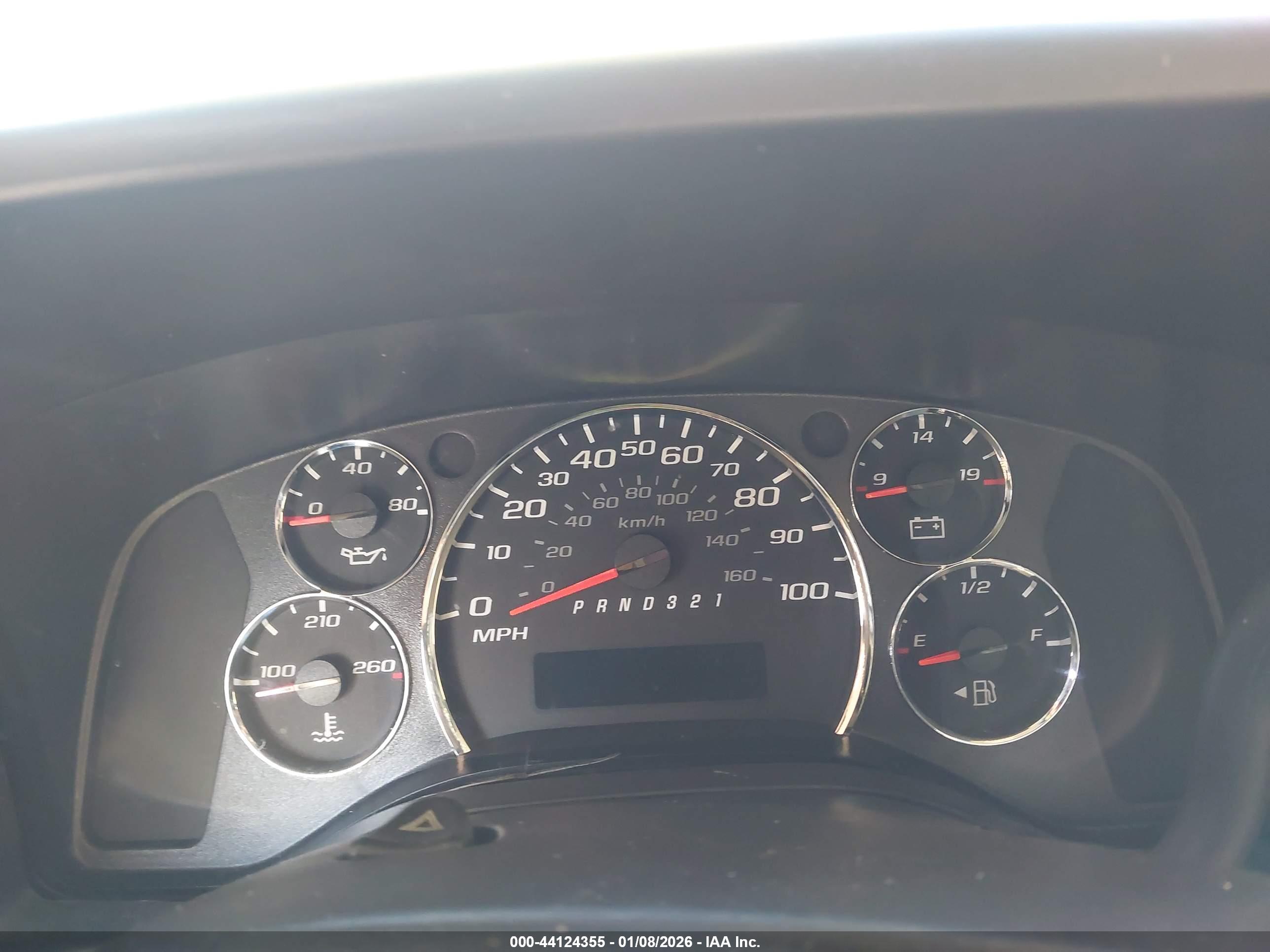 CHEVROLET EXPRESS image 7