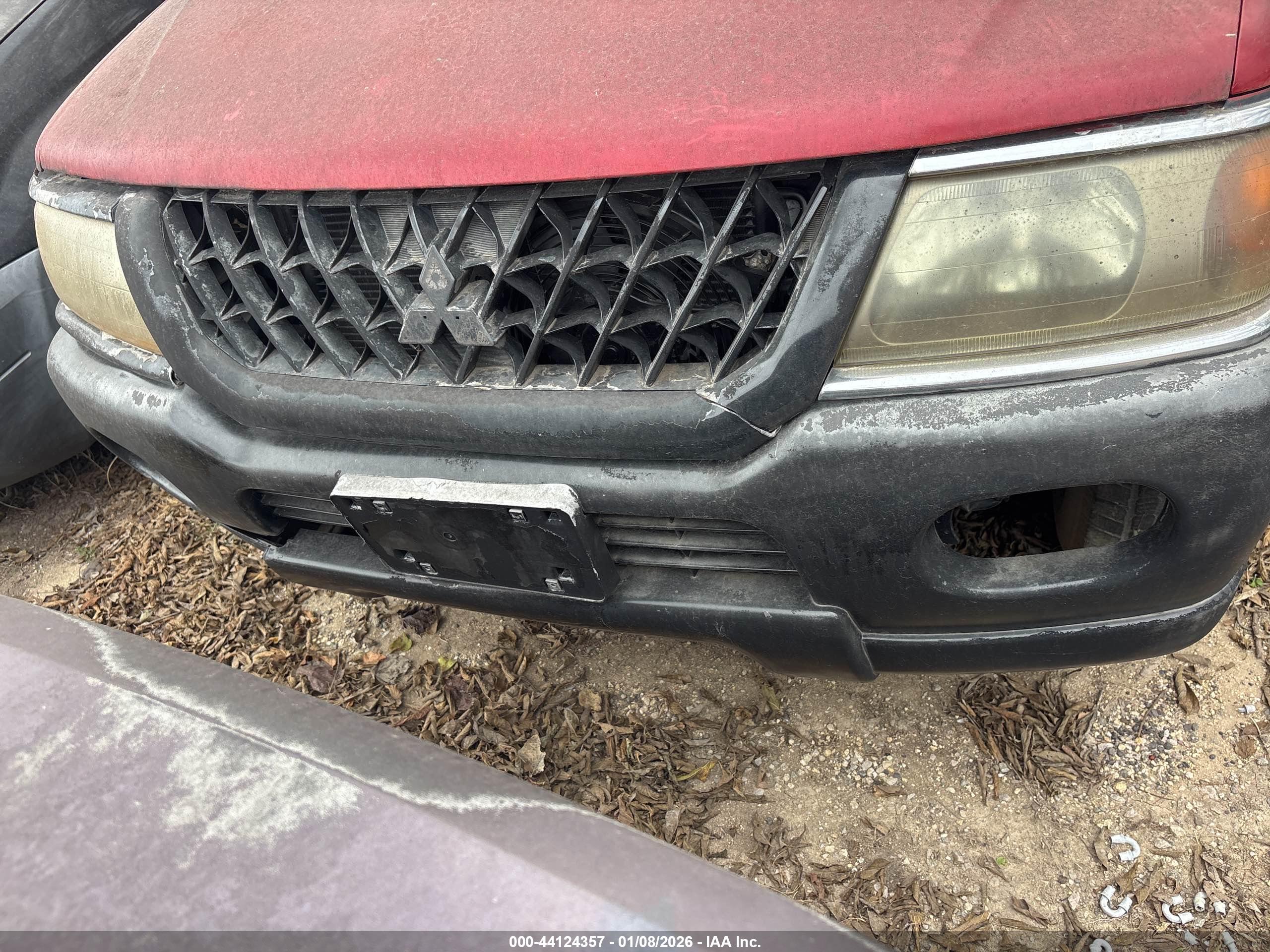 MITSUBISHI MONTERO image 6