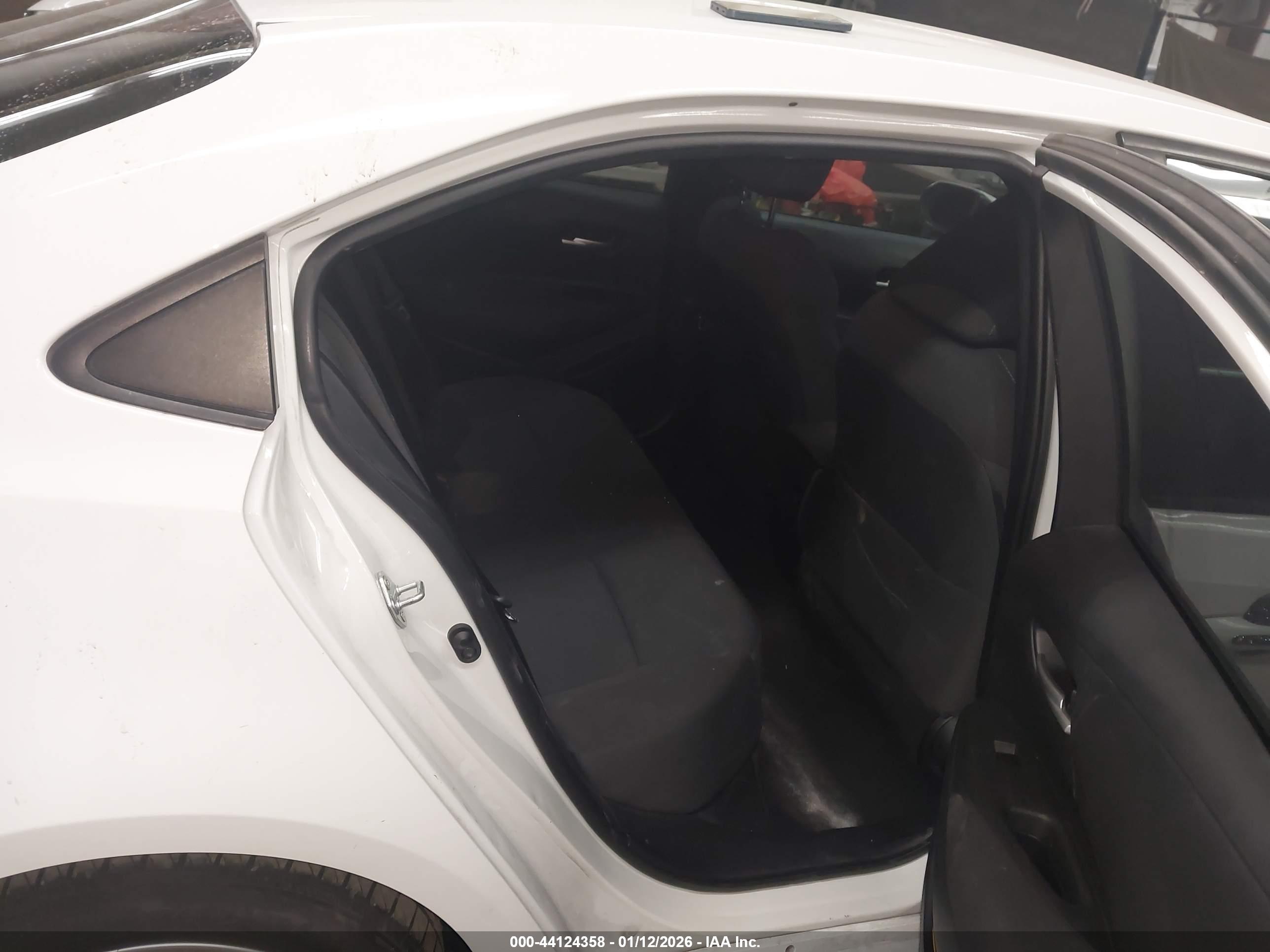 TOYOTA COROLLA image 8